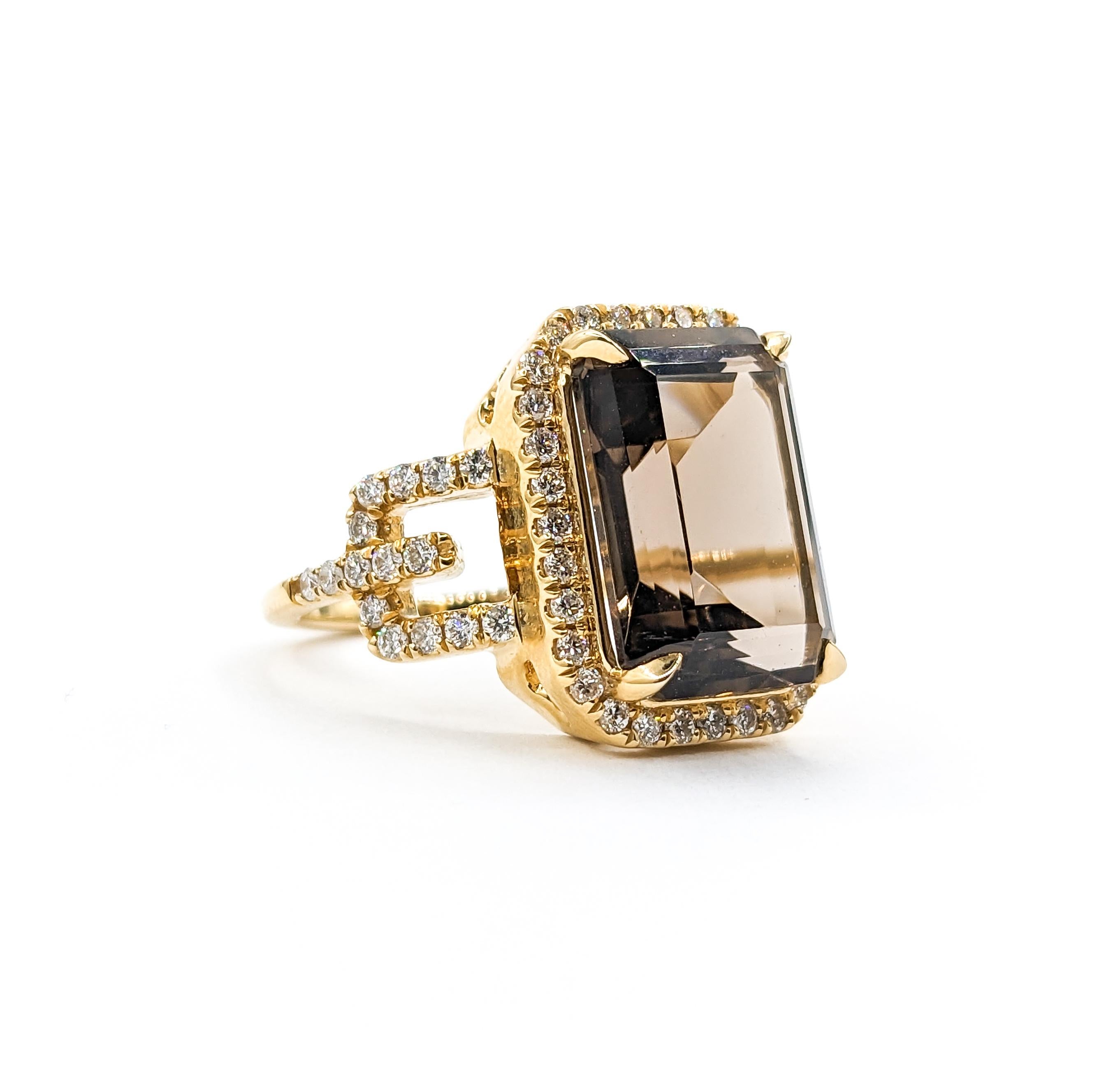 6.66ct Smoky Quartz & Diamond Ring In Yellow Gold For Sale 2