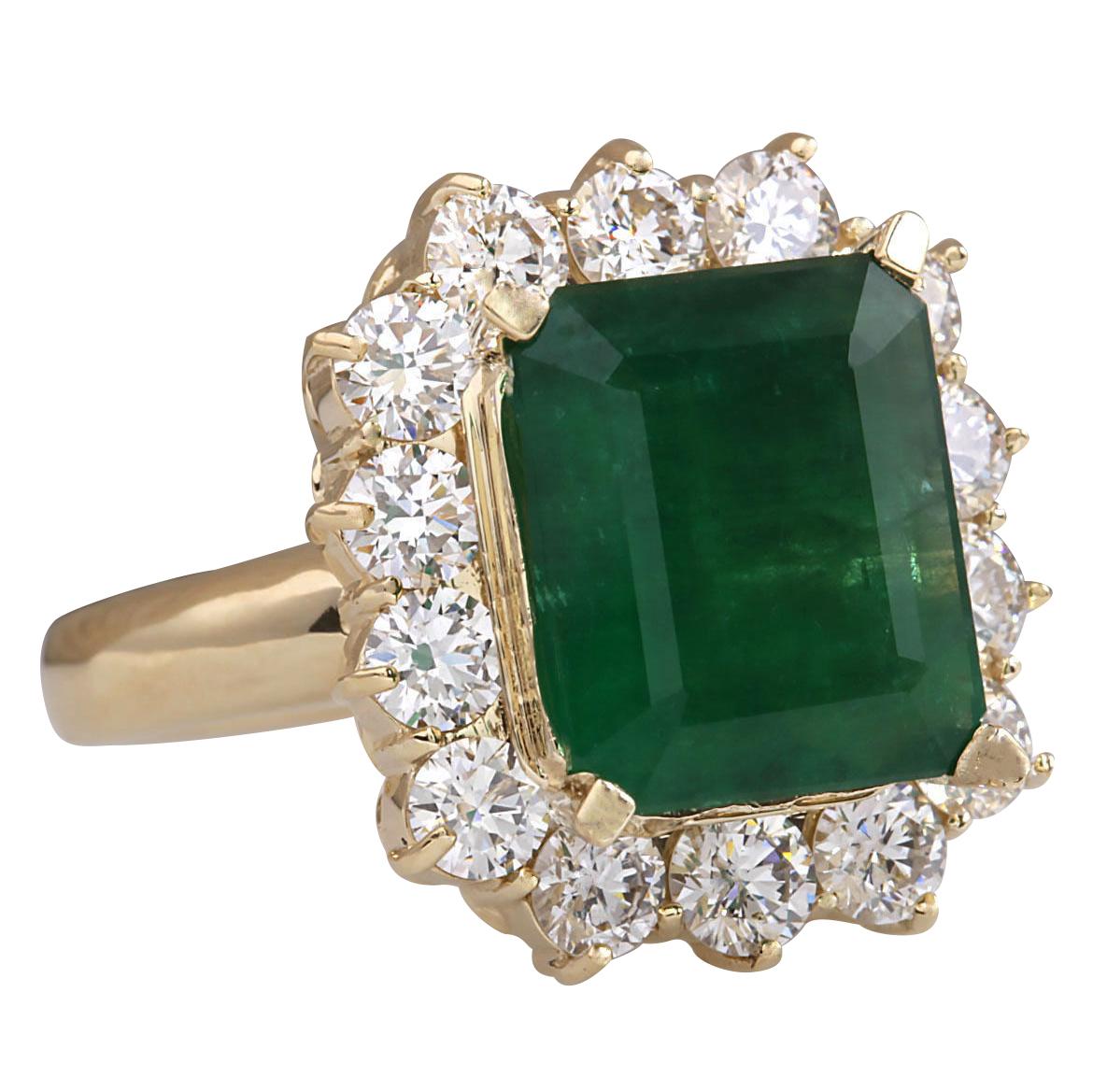 Discover elegance redefined with our exquisite 14K Yellow Gold Diamond Ring. This stunning piece, weighing 7.6 grams and adorned with a 6.68 Carat Emerald centerpiece, epitomizes timeless beauty. The emerald, measuring 12.00x10.00 mm, captivates