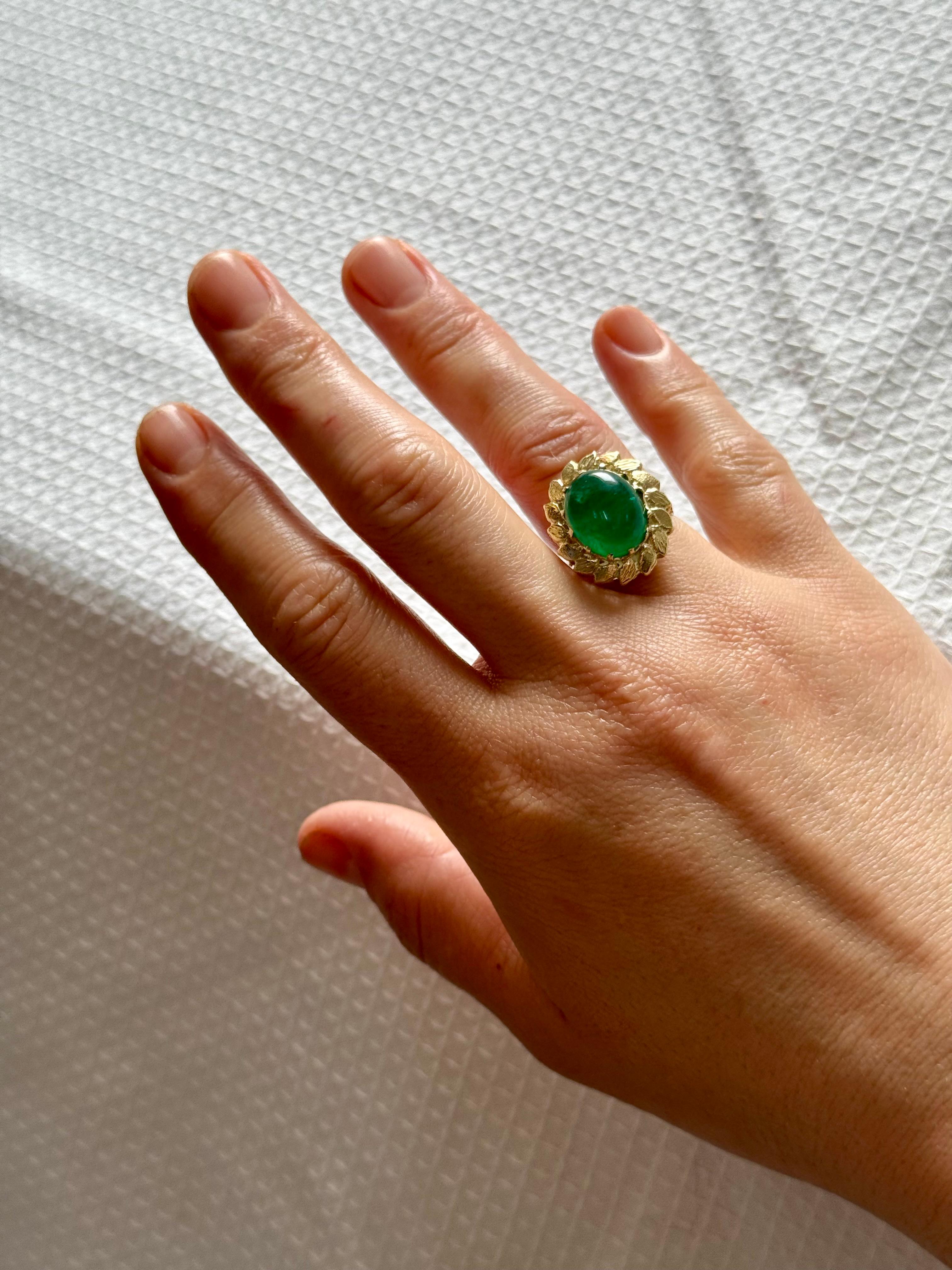 6.68 Carat Zambian Emerald Cabochon Cocktail Ring 14 Karat Yellow Gold For Sale 7