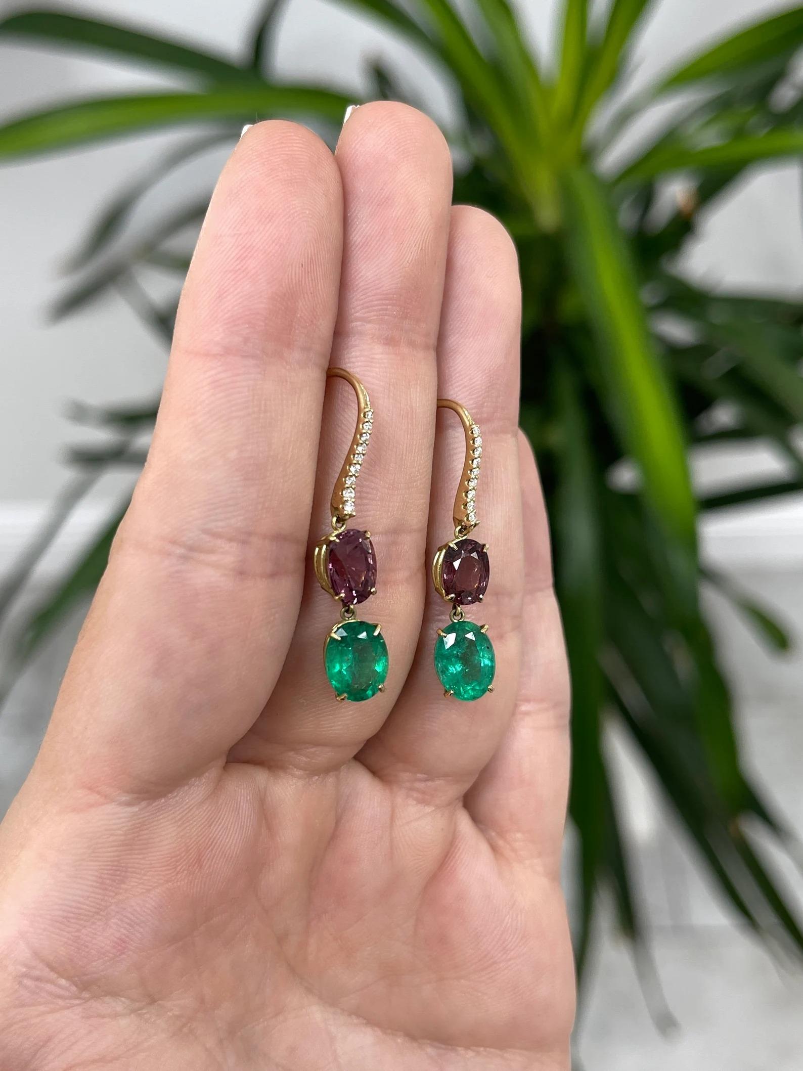 6.68tcw Vivid Green Emerald, Spinel, & Pave Diamond Accent Dangle Earrings 18K Pour femmes en vente