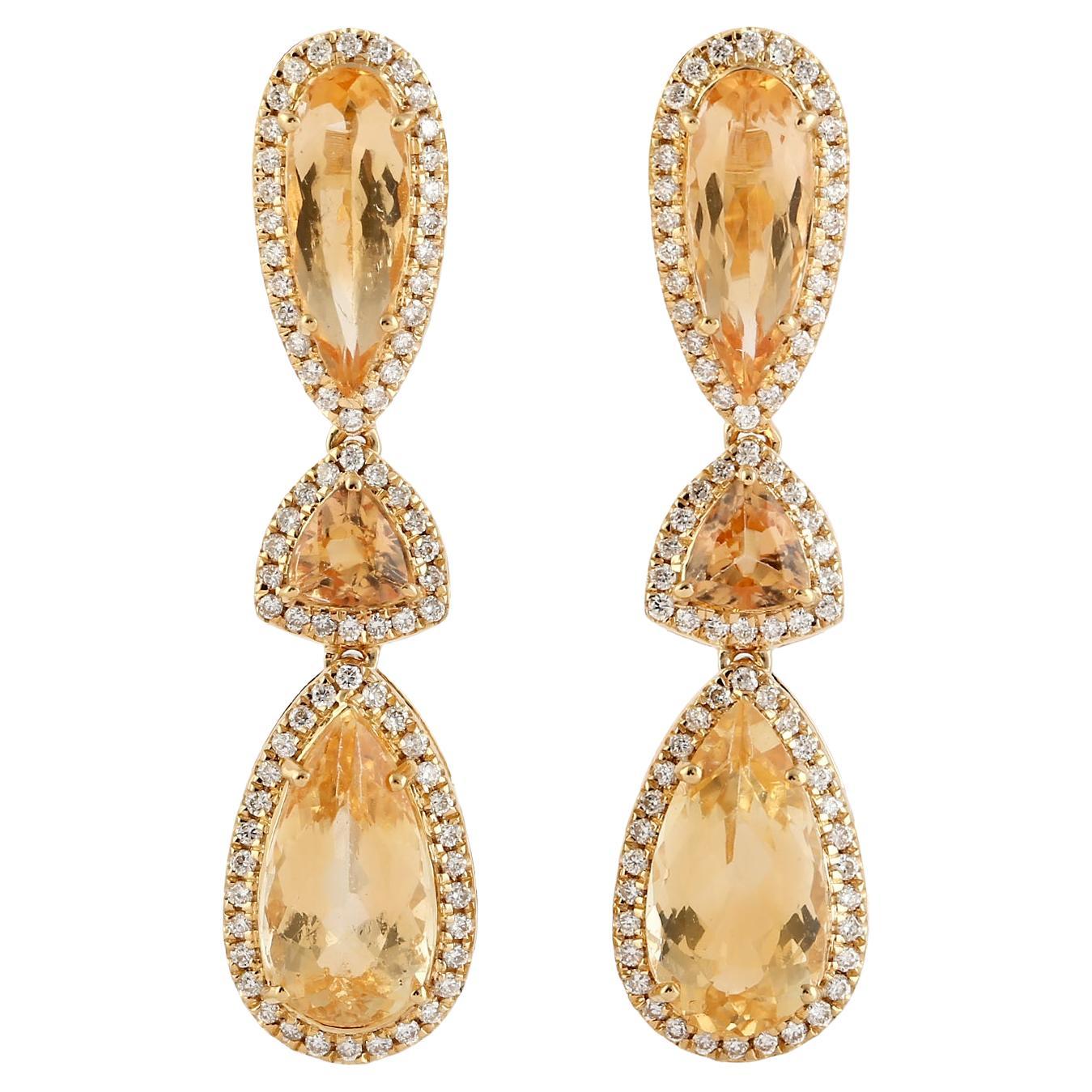 Pendants d'oreilles en or 14 carats avec topaze impériale et diamants (6,69 carats) en vente