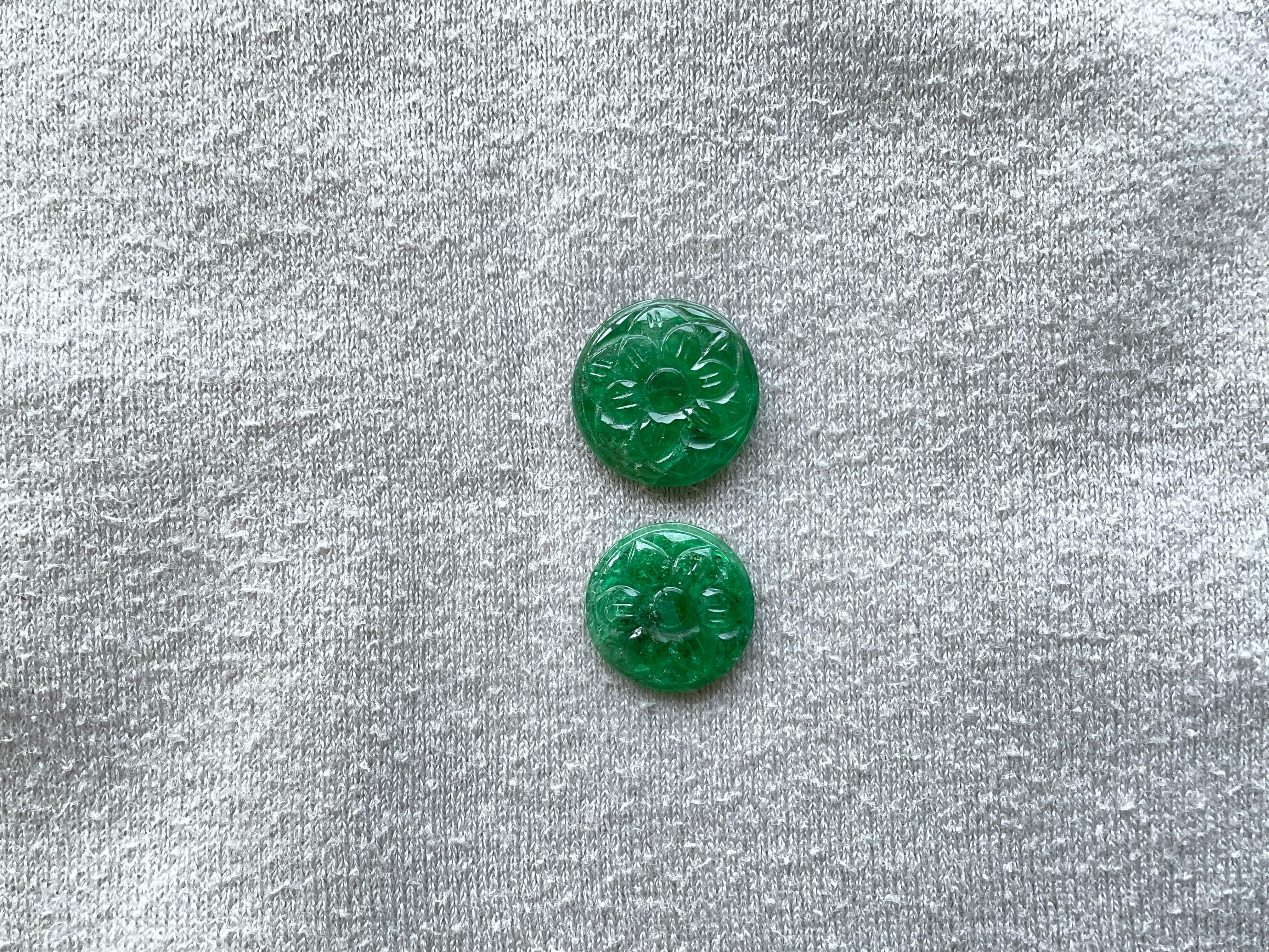 6.69 Carats Zambian Emerald Round Carved 2 Pieces for Jewelry Set Natural Gem en vente 1