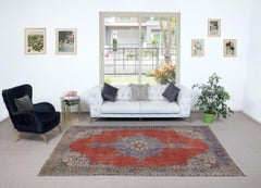 6.6x10 Ft Einzigartiger handgefertigter türkischer Vintage-Teppich in Rot, Marineblau & Beige, Unikat