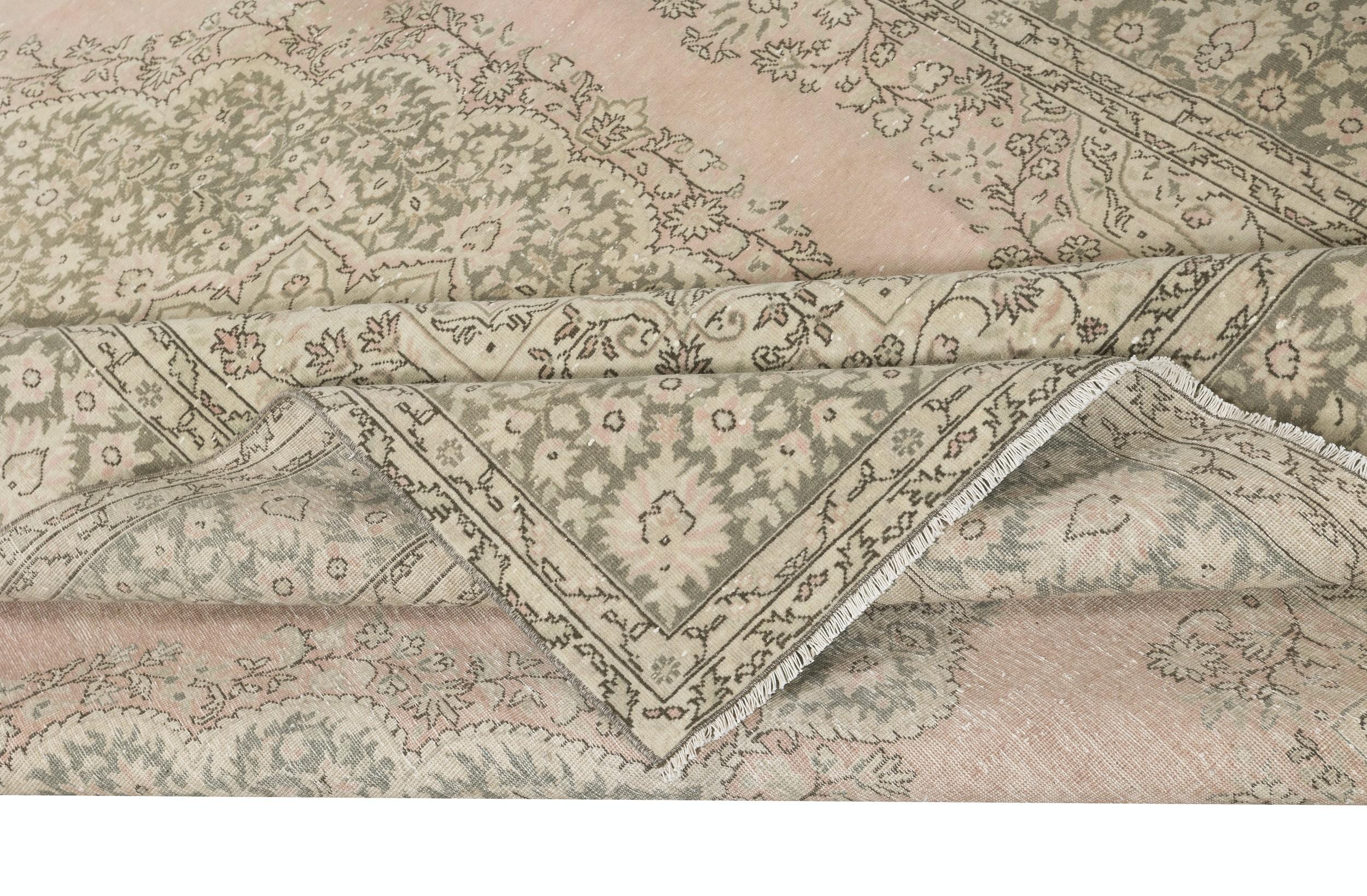 Country Tappeto vintage da 6,6x10 piedi, unico nel suo genere. Tappeto turco fatto a mano in vendita