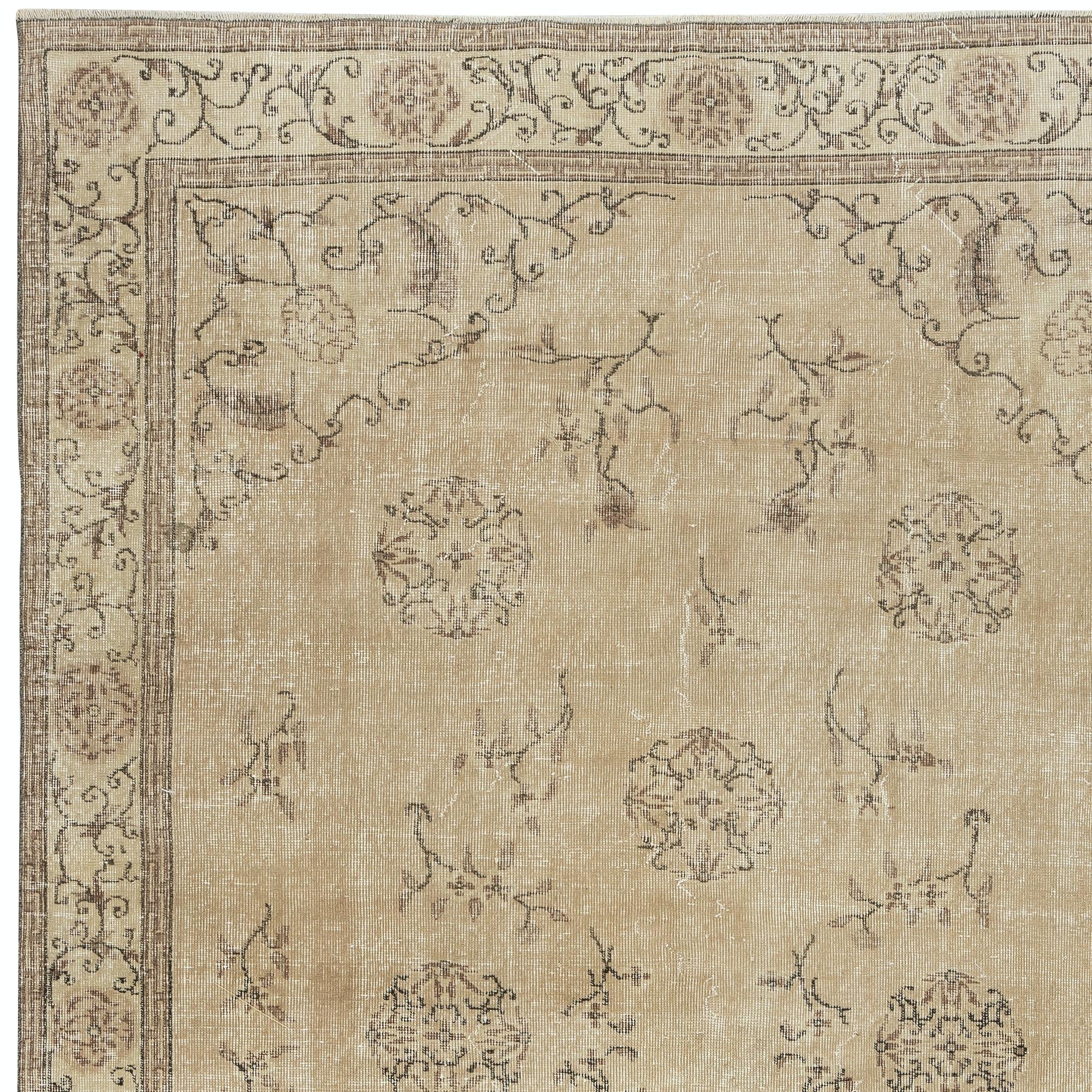 Annodato a mano Tappeto Vintage Beige 6.6x10 Ft. Tappeto annodato a mano con Art Deco cinese in vendita