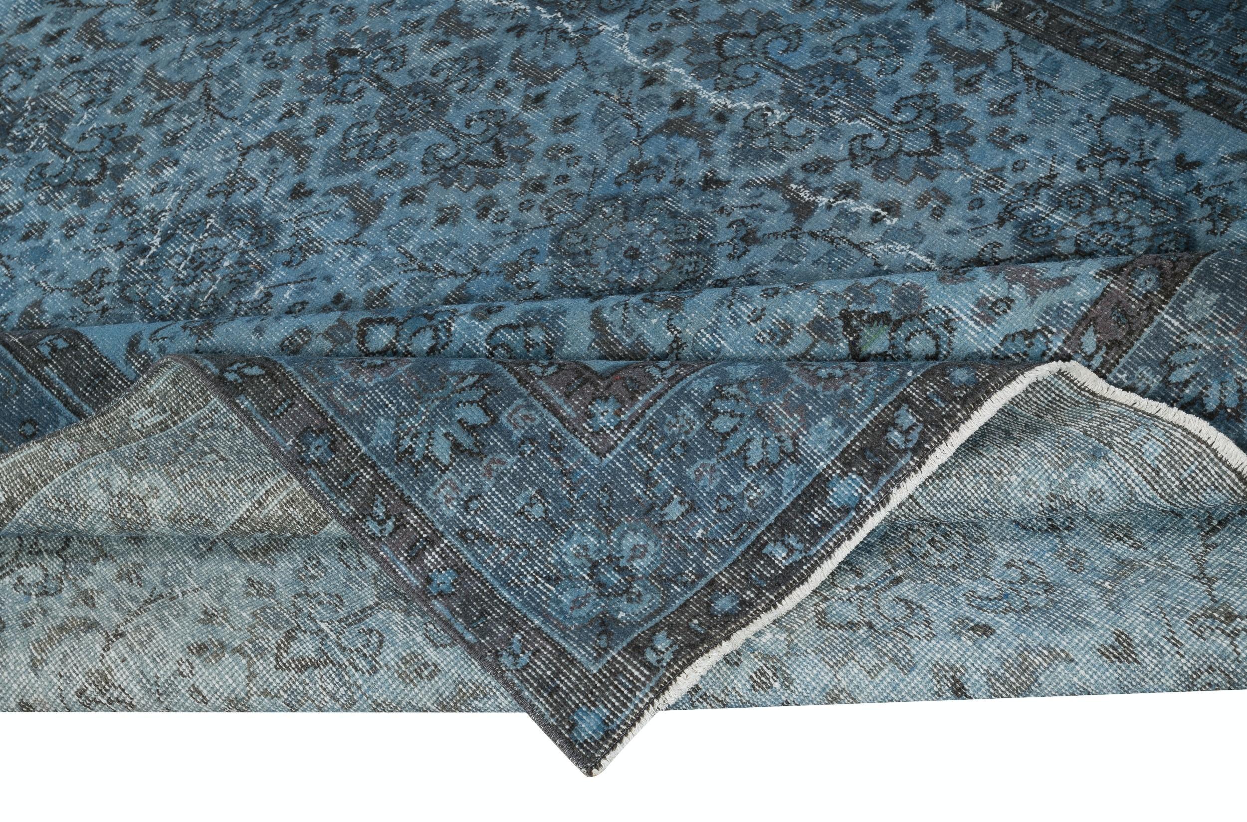Moderno 6.6x10.2 Ft Tappeto moderno fatto a mano in lana turca di colore blu con design floreale in vendita