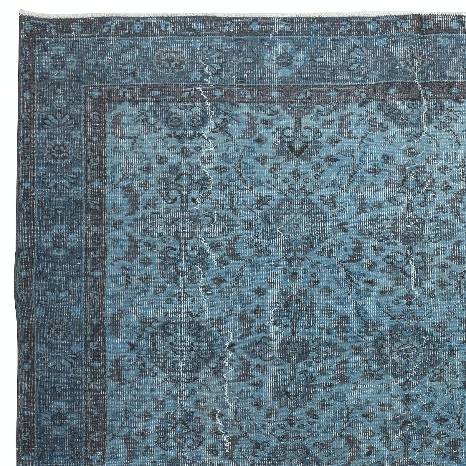 Turco 6.6x10.2 Ft Tappeto moderno fatto a mano in lana turca di colore blu con design floreale in vendita