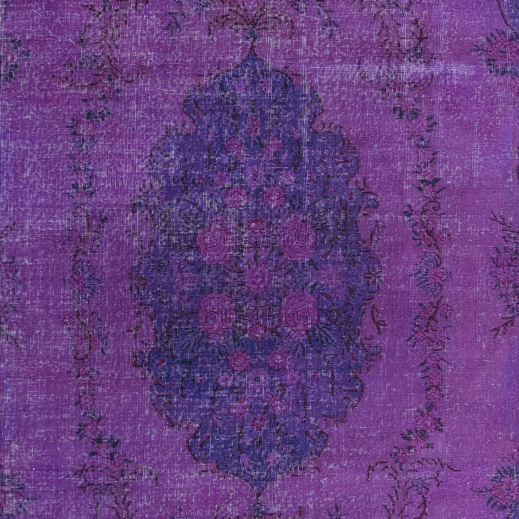 Hand-Woven 6.6x10.3 Ft Turkish Handmade Wool Area Rug in Purple Ideal for Modern Interiors For Sale