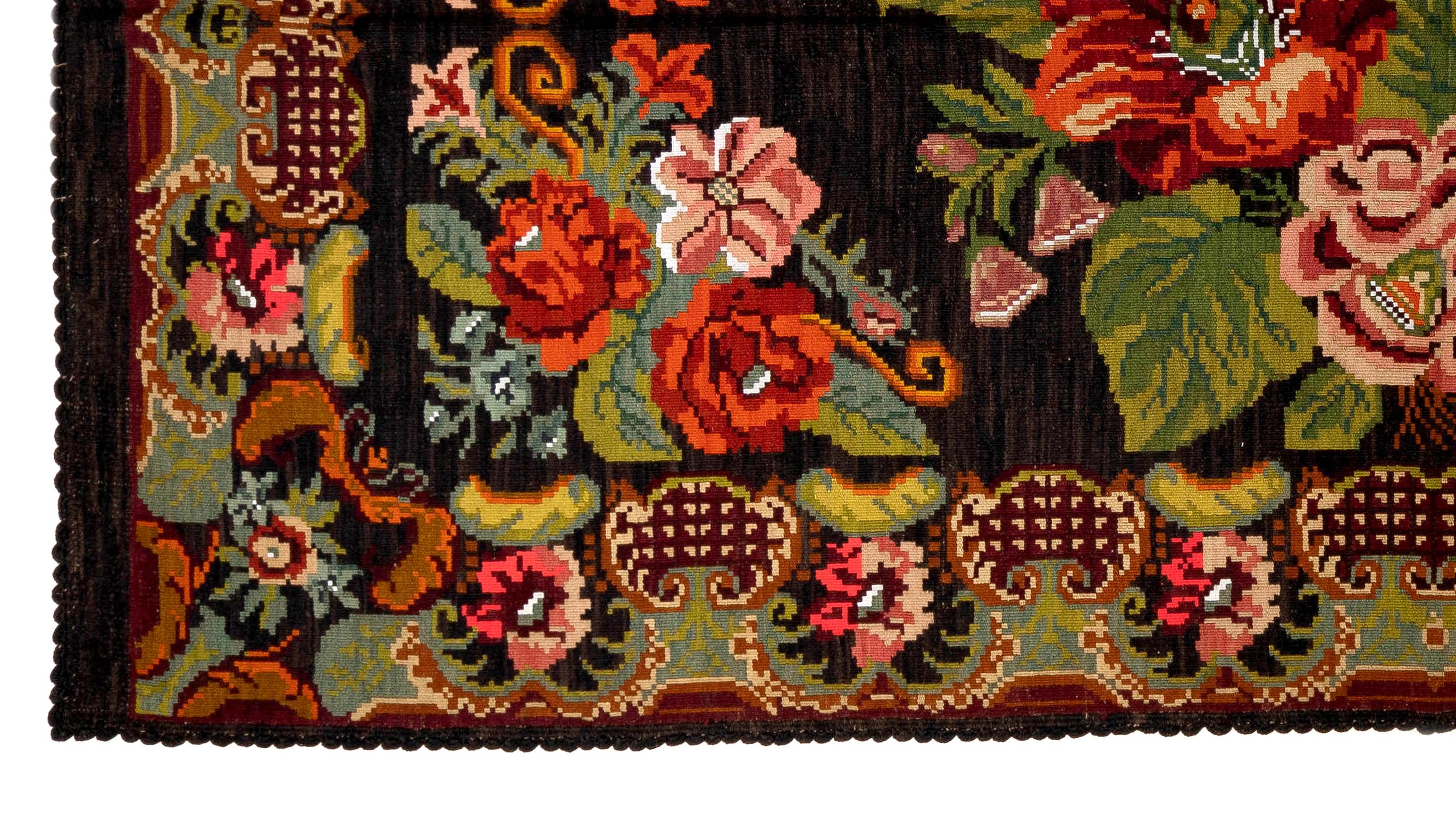 Tissé à la main 6.8x12.2 Ft Vintage Bessarabian Kilim, Handwoven Wool Rug, Floral Wall Hanging en vente