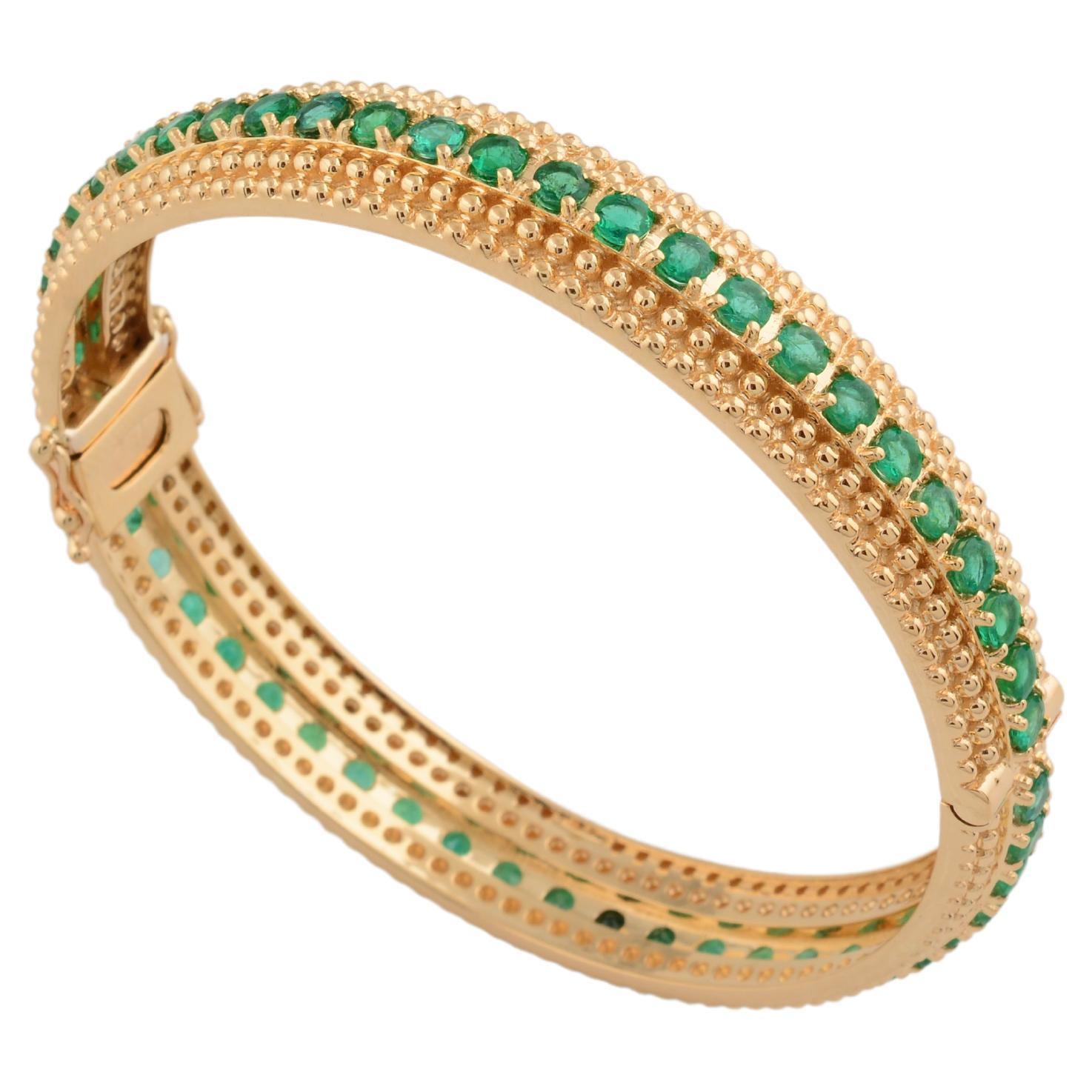 Handmade Milgrain Edged Emerald Bangle 6.75 Carat 14 Karat Yellow Gold Jewelry For Sale 1