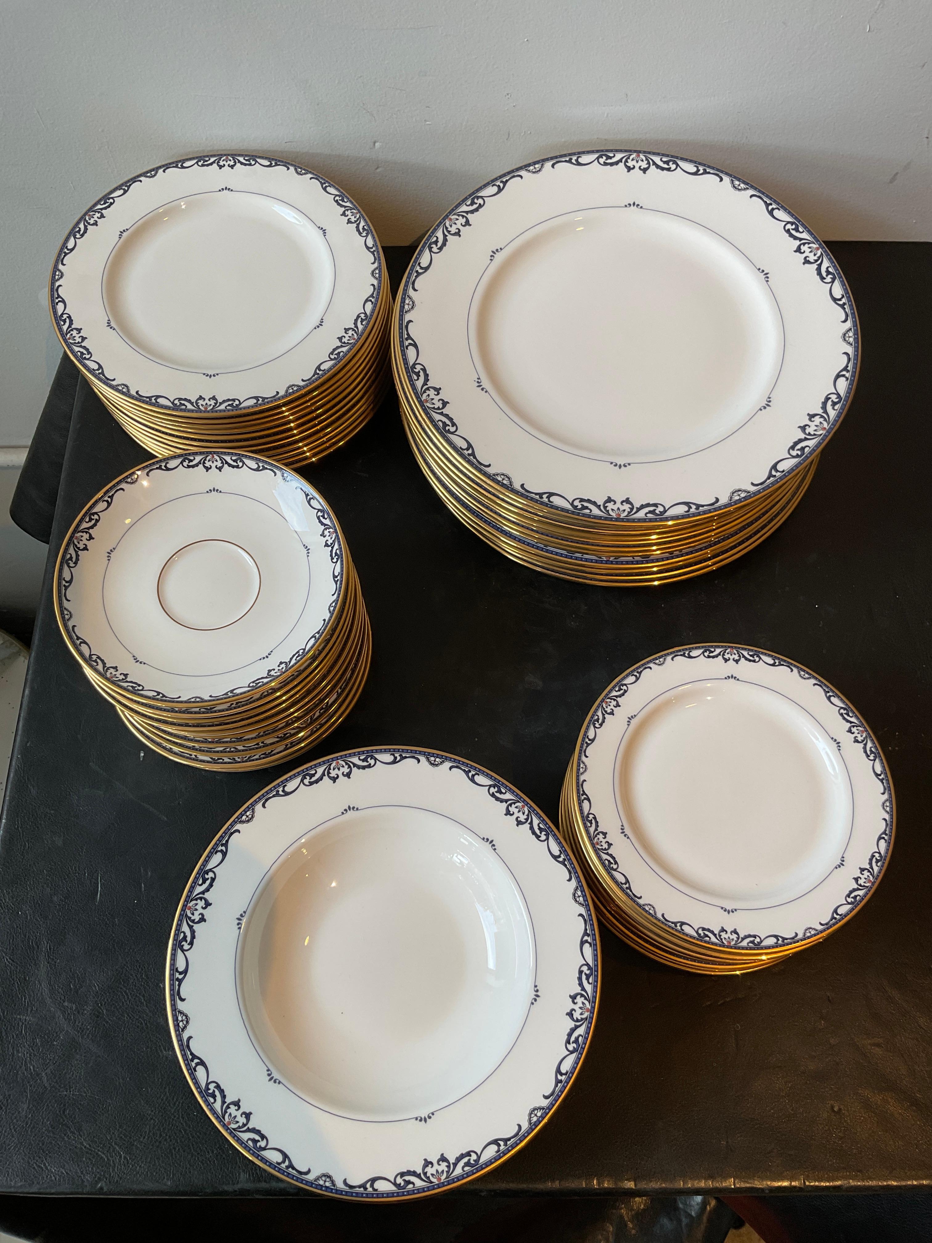 67 Pieces Of Lenox Royal Scoll Dinnerware Set In Good Condition For Sale In Tarrytown, NY