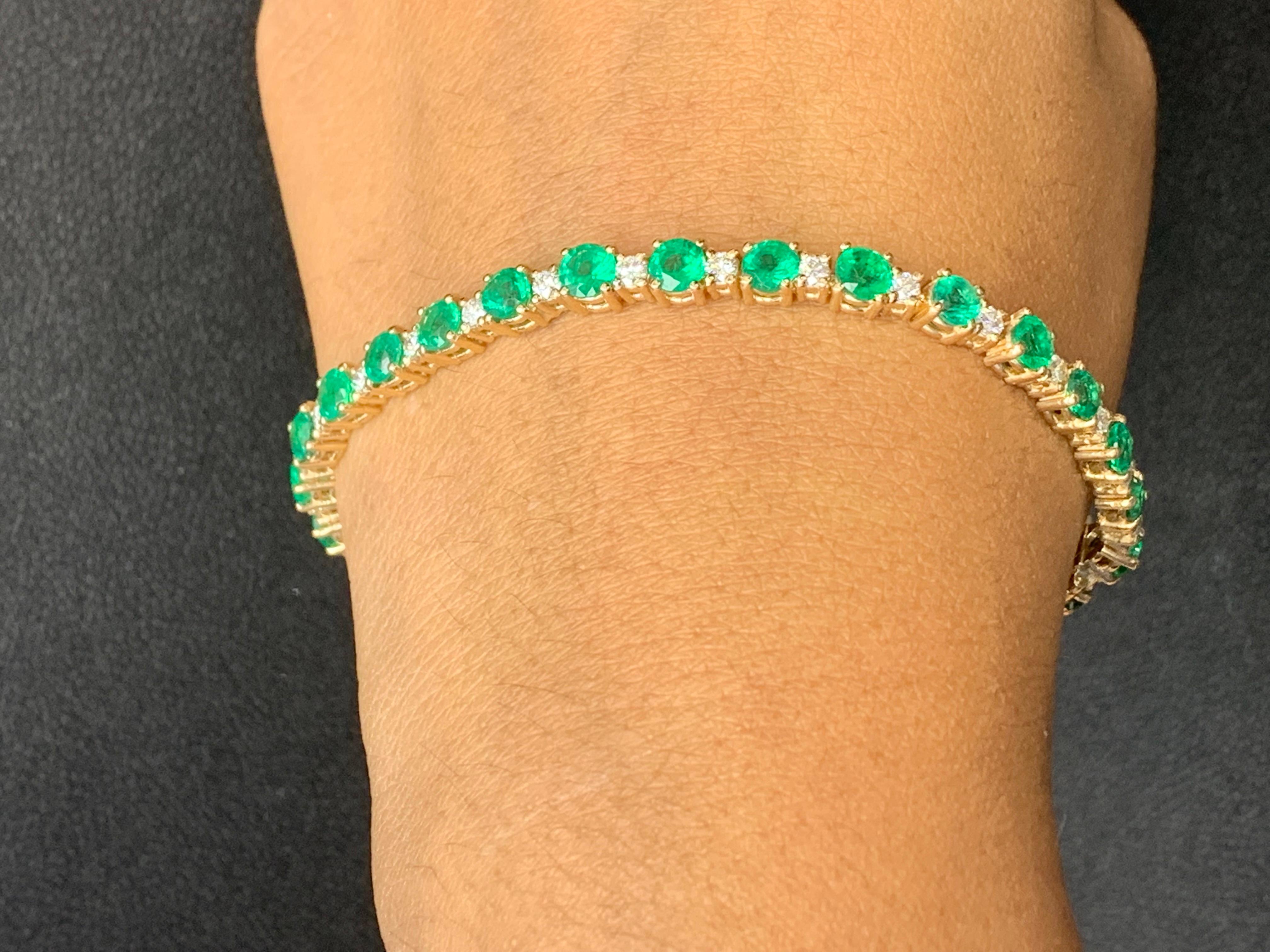 6.70 Carat Alternating Emerald and Diamond Tennis Bracelet in 14K Yellow Gold For Sale 3