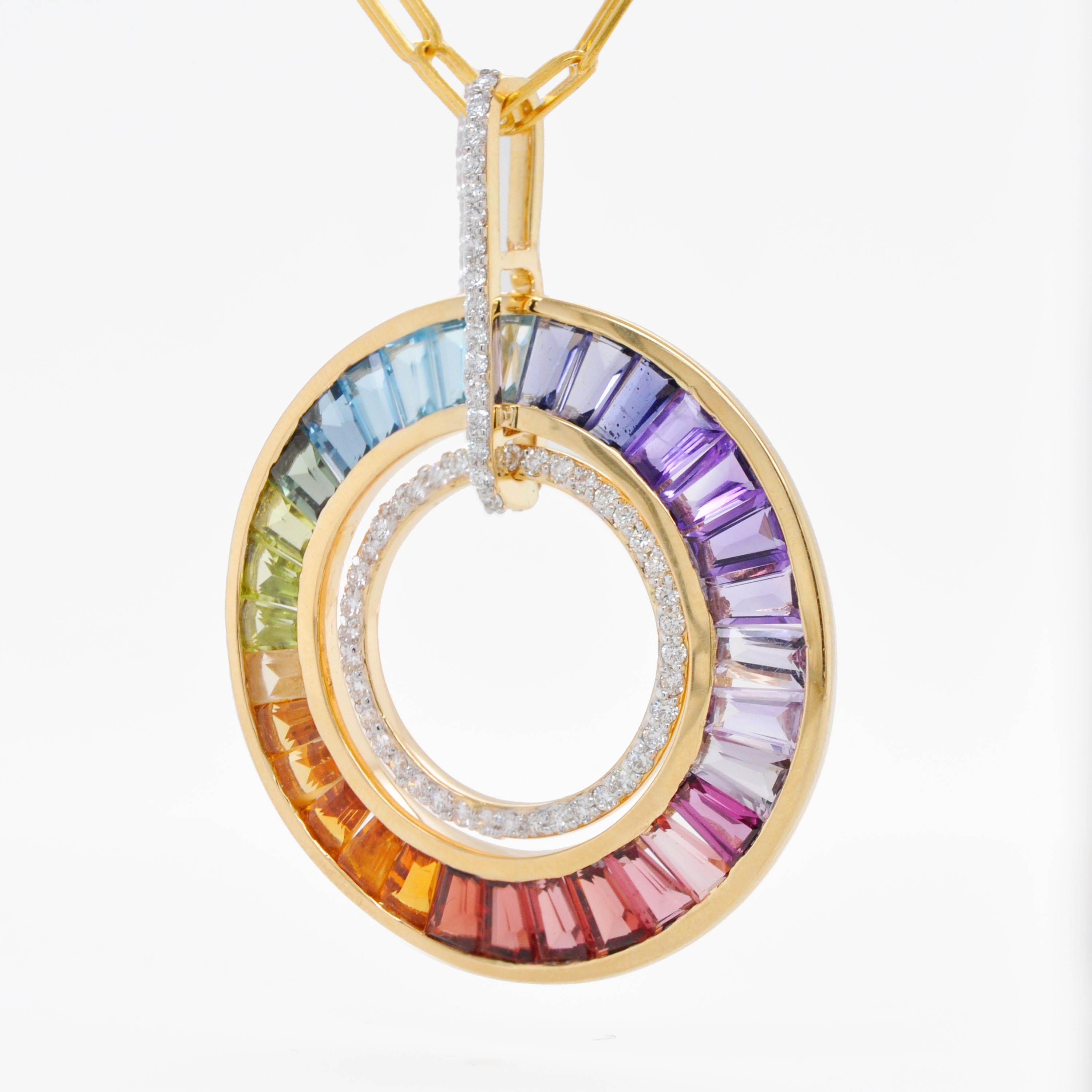 6,70 Carati Multicolor Rainbow Baguette Cut Diamond Circle Collana in oro in vendita 1