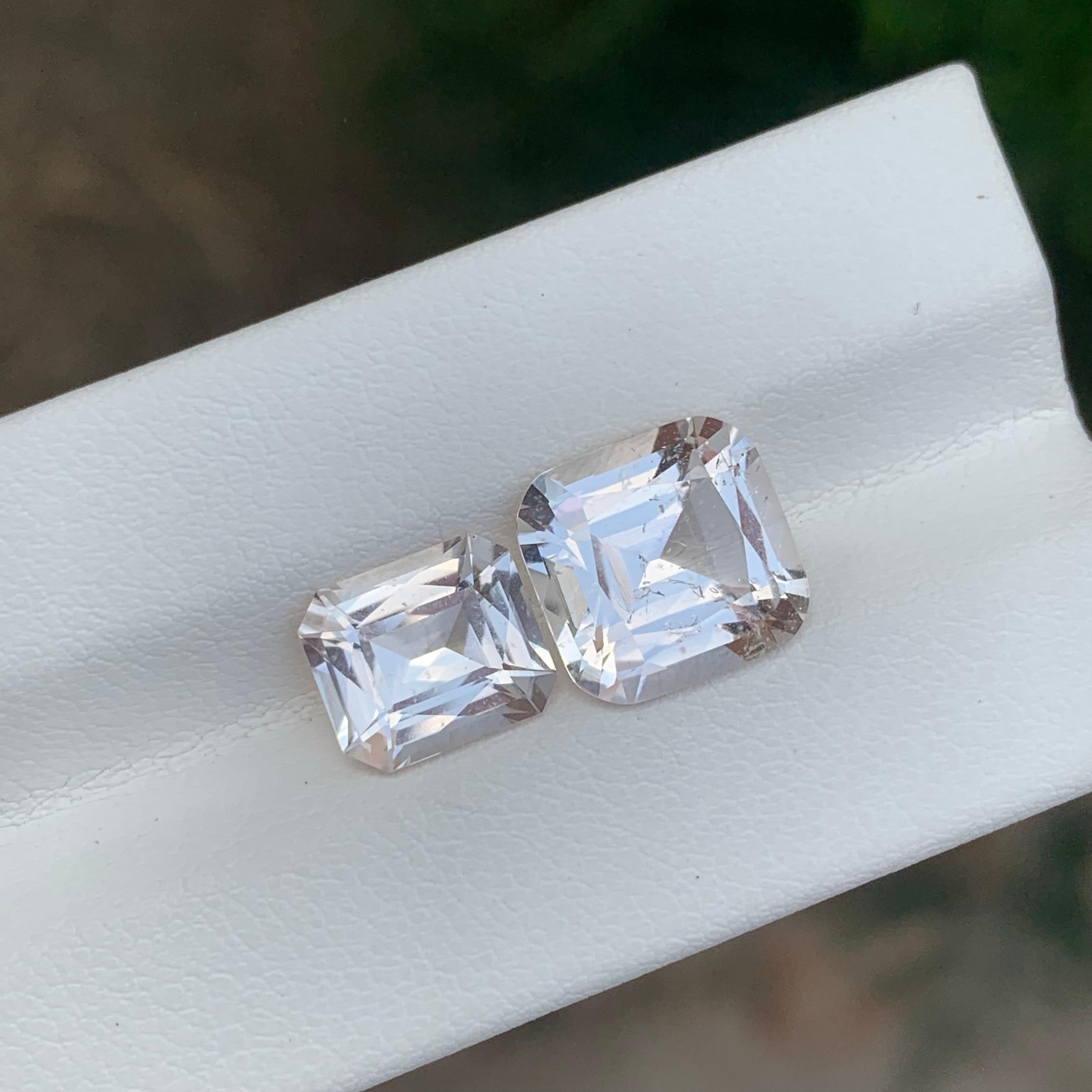 Cushion Cut 6.70 Carat Natural Loose Dual Morganite Cushion Shape Gemstone For Sale