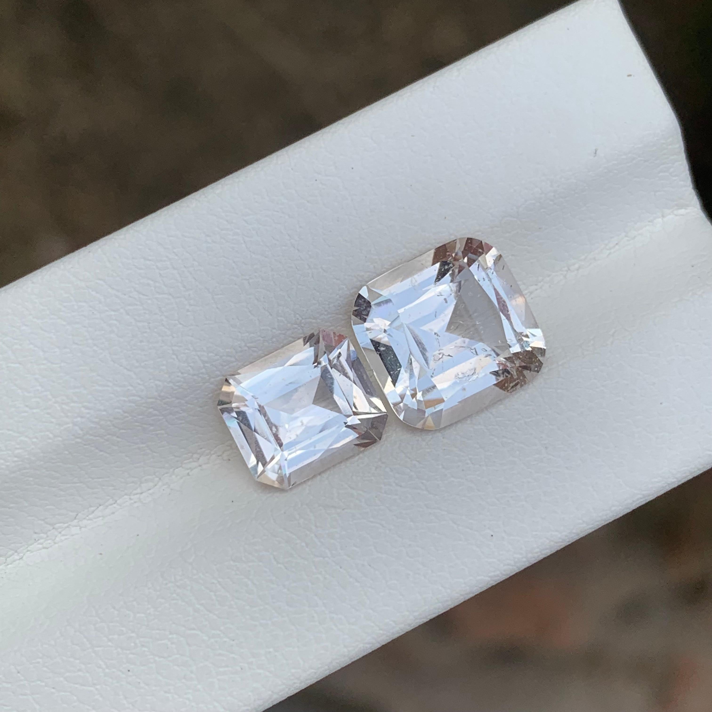 Women's or Men's 6.70 Carat Natural Loose Dual Morganite Cushion Shape Gemstone For Sale