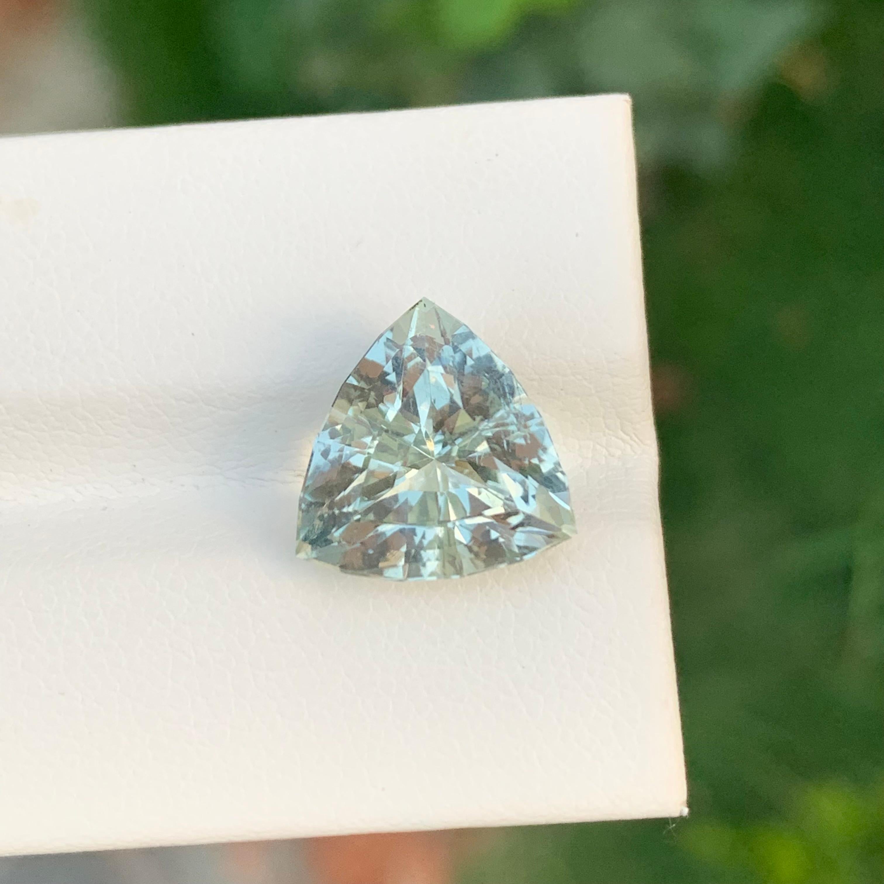 Trillion Cut 6.70 Carat Natural Loose Green Amethyst Trillion Shape Gemstone For Jewellery For Sale