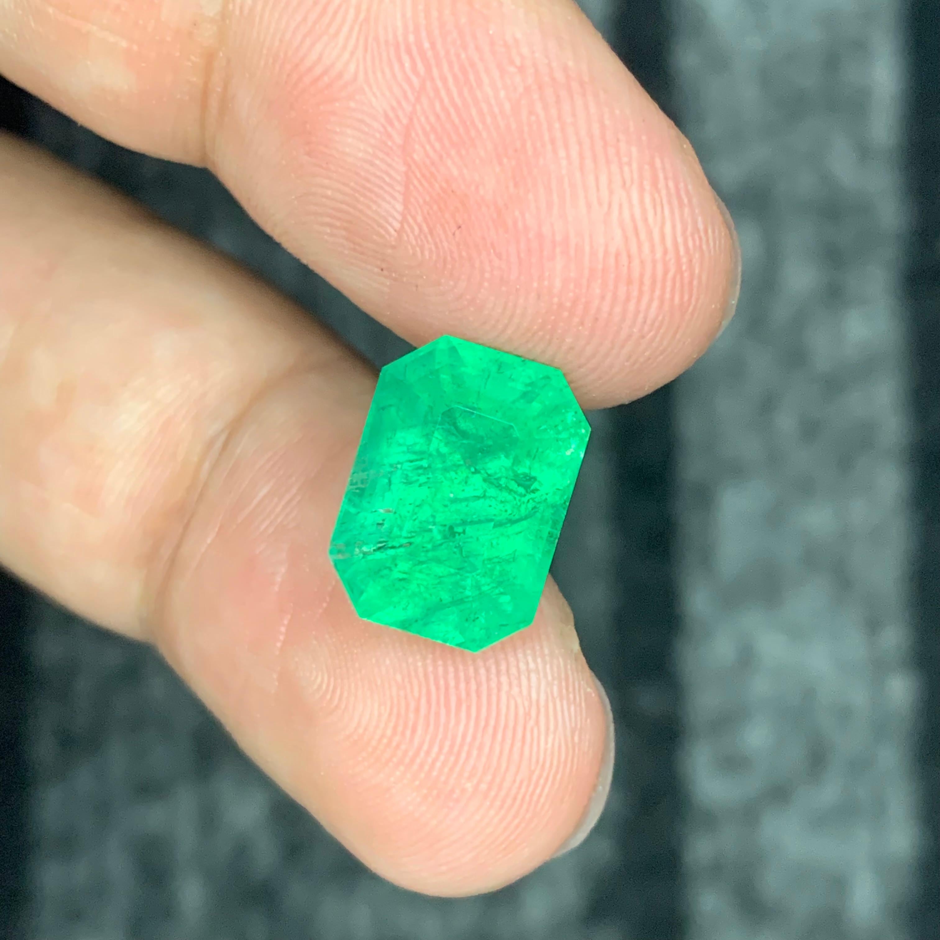 Émeraude en vrac

Poids : 6,70 carats
Dimension : 12,2 x 9 x 8,5 mm
Origine : Panjshir, Afghanistan
Coupe : Émeraude
Couleur : Vert
Traitement : Non
Certificat : Sur demande 

L'Afghanistan est réputé pour produire certaines des plus belles