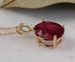 Collier en or jaune massif 14 carats avec rubis rouge naturel de 6,70 carats et diamants