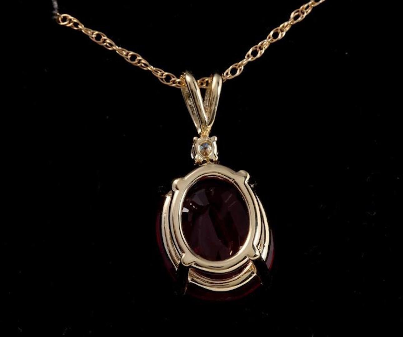 6.70 Carat Natural Red Ruby and Diamond 14 Karat Solid Yellow Gold Necklace In New Condition For Sale In Los Angeles, CA