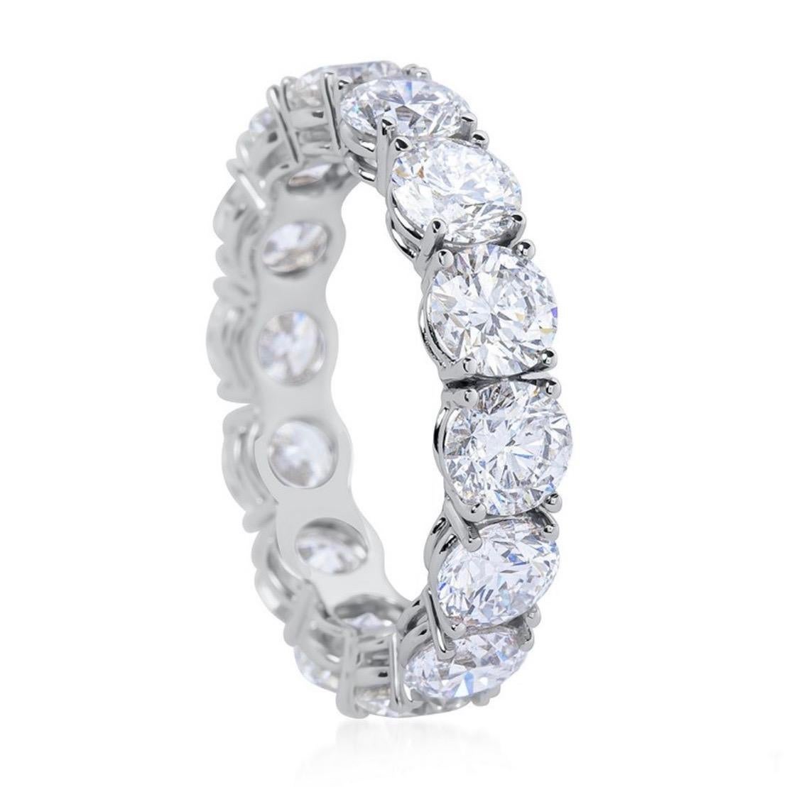 6.70 Carat Round Brilliant Cut Diamond Eternity Band In New Condition For Sale In New York, NY