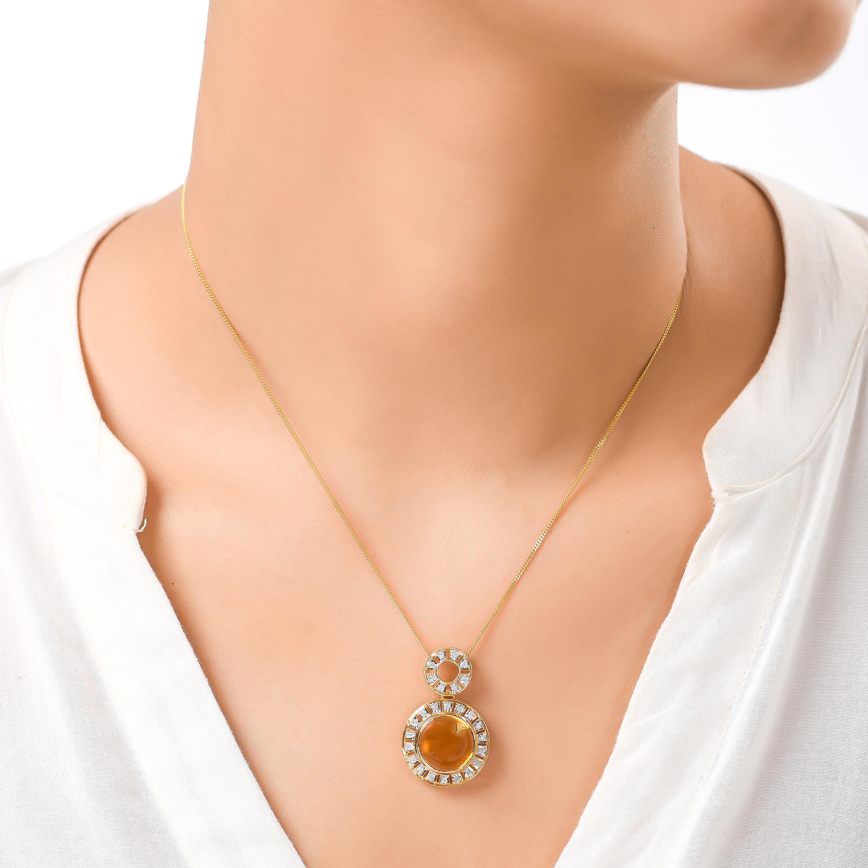 Modern 6.70 Carats Citrine and Diamond 18kt Yellow Gold Pendant Necklace For Sale