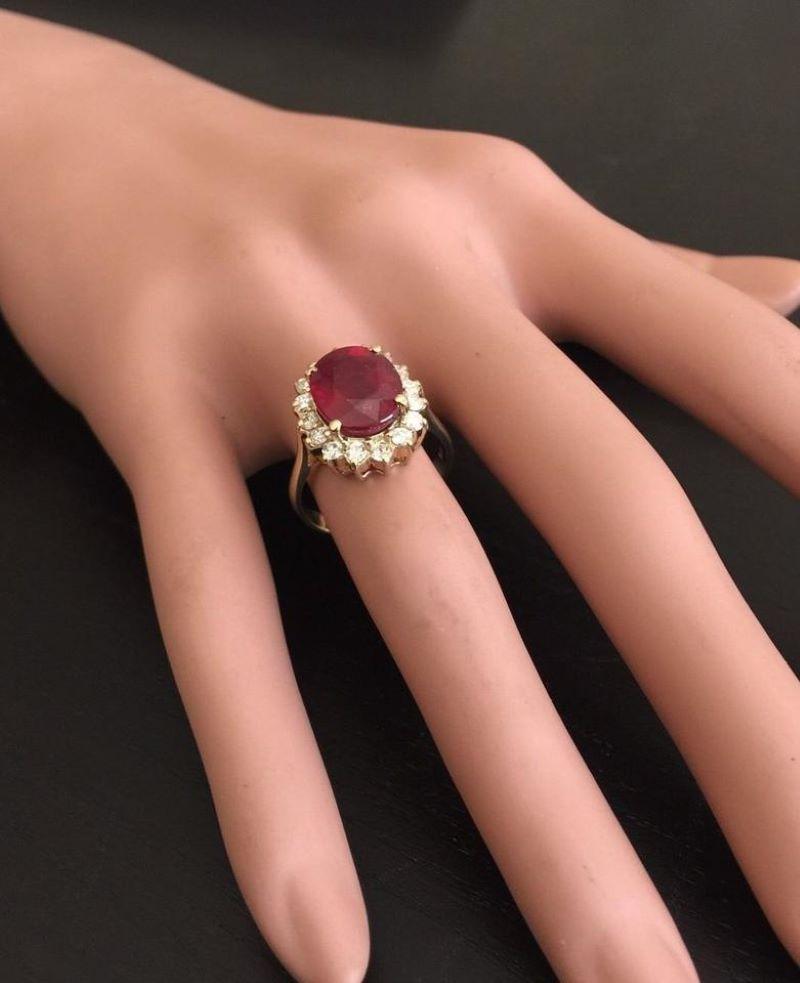 6.70 Carat Impressive Red Ruby and Natural Diamond 14 Karat Yellow Gold Ring For Sale 3