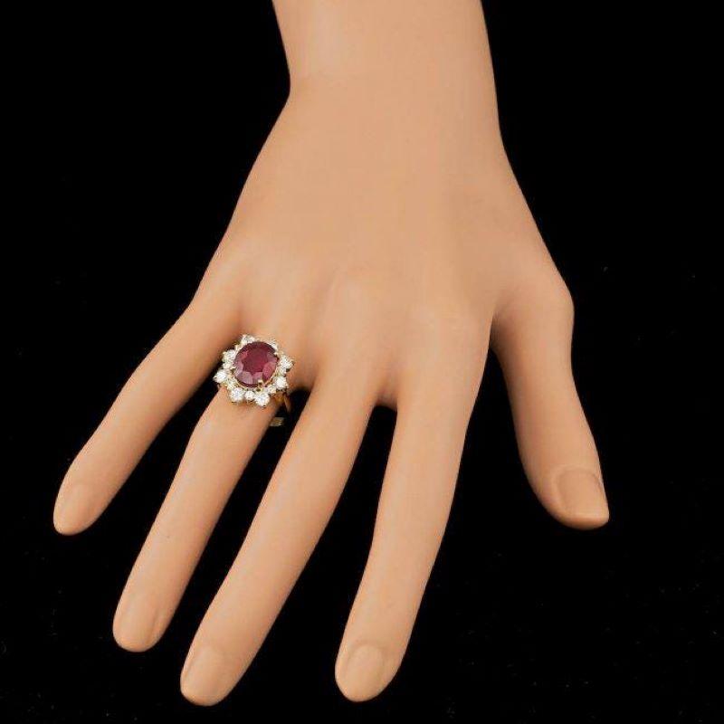 6.70 Carats Natural Red Ruby and Diamond 14K Solid Yellow Gold Ring In New Condition For Sale In Los Angeles, CA