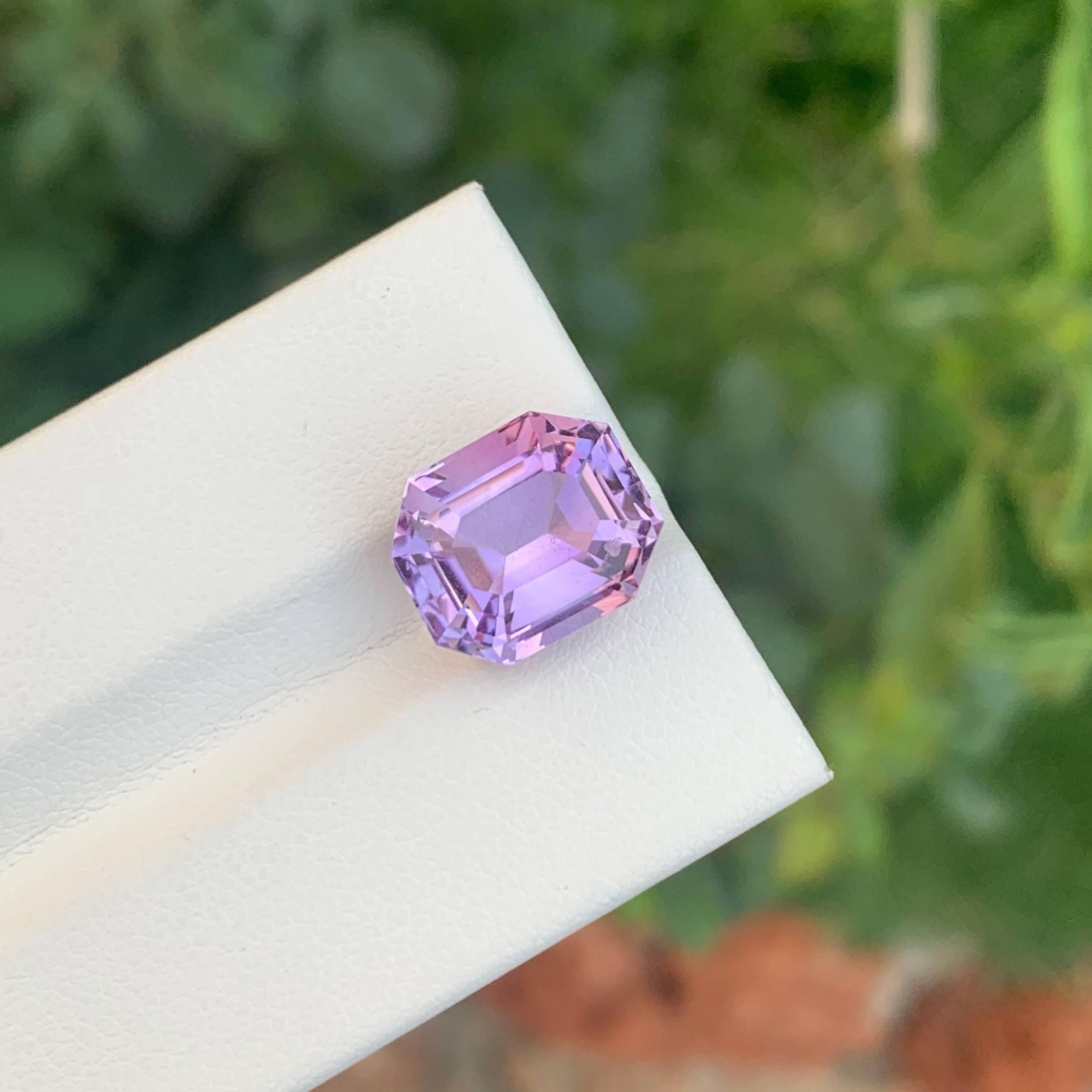 Modern 6.70 Carats Rose De France Amethyst Emerald Cut Natural Brazilian Gemstone