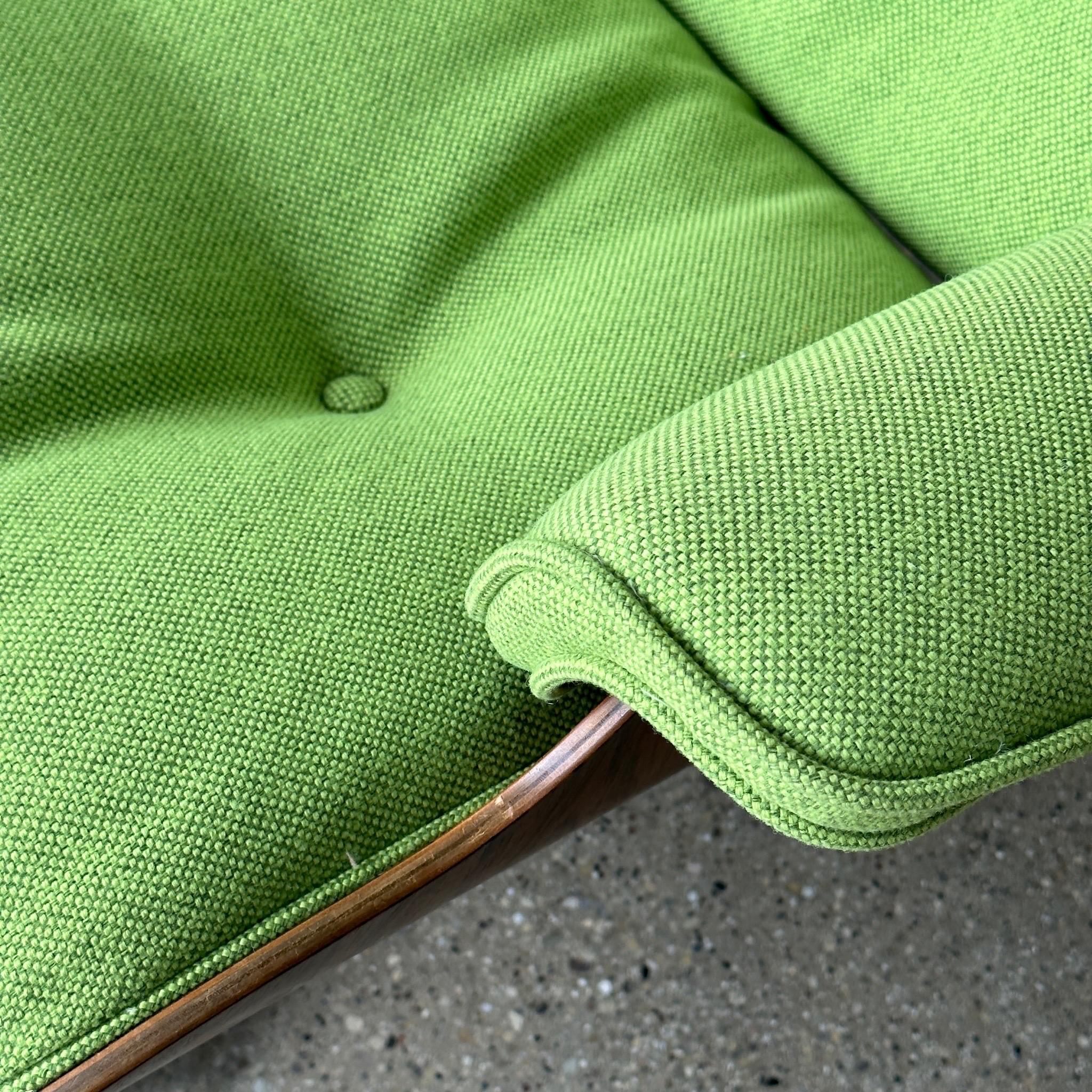 670 Lounge Chair by Charles & Ray Eames for Herman Miller In Good Condition In Chicago, IL