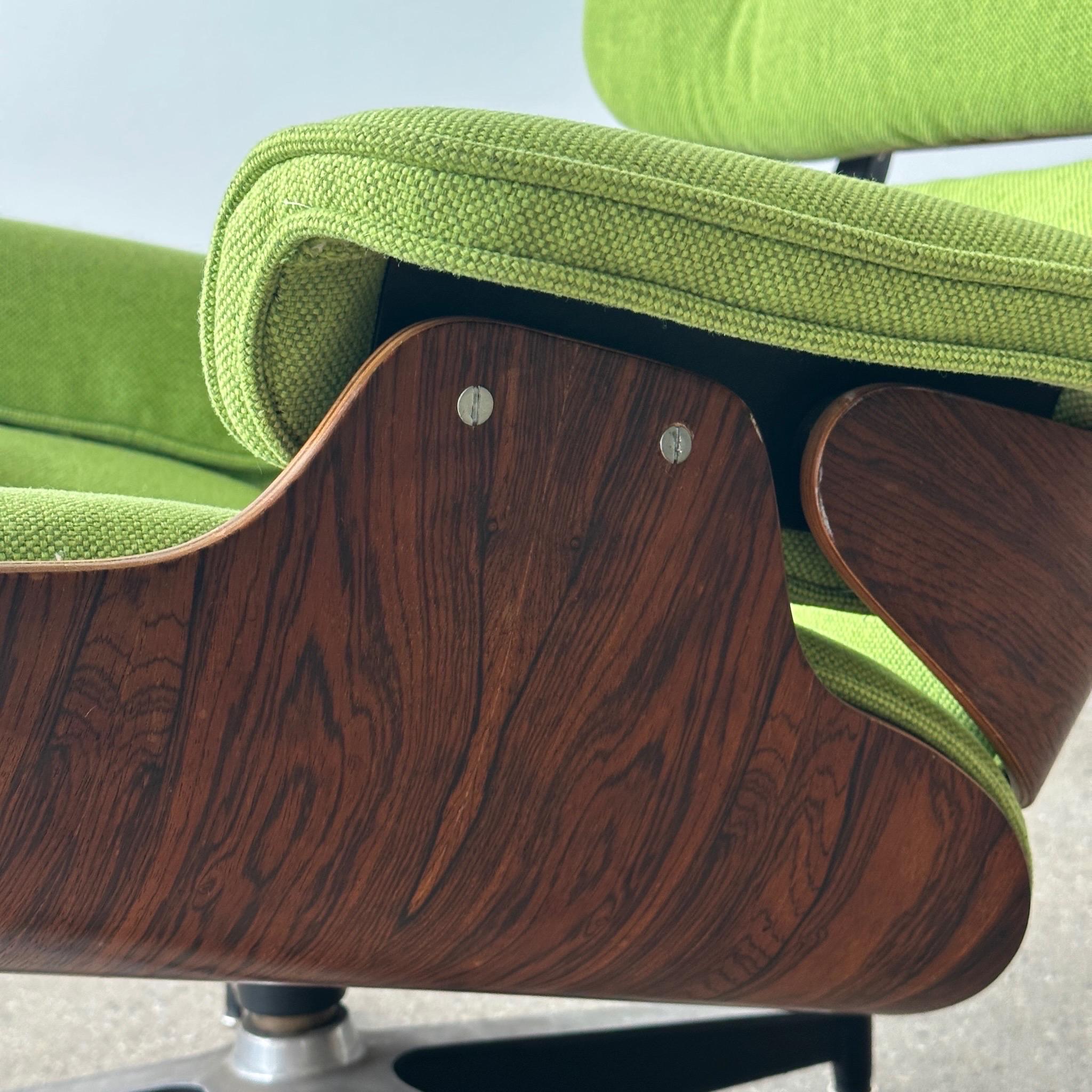 Mid-20th Century 670 Lounge Chair by Charles & Ray Eames for Herman Miller