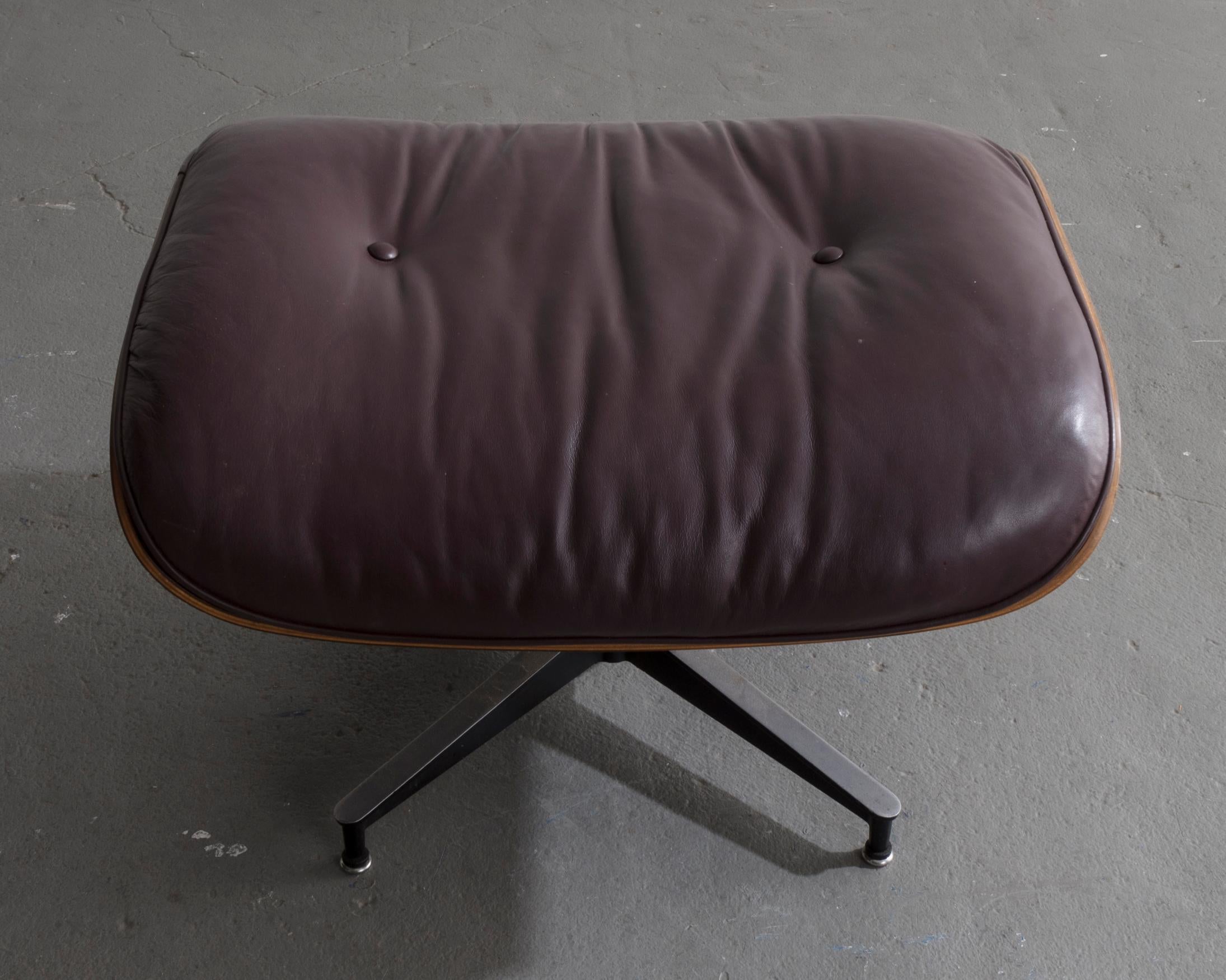 670 Lounge Chair & Ottoman in Rosewood & Leather by Charles and Ray Eames, 1958 1