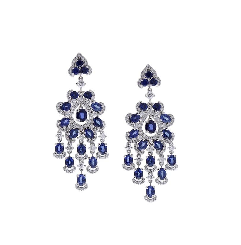6.71 Carat Oval Blue Sapphire and Diamond Earrings in 18 Karat White Gold In New Condition In Chicago, IL