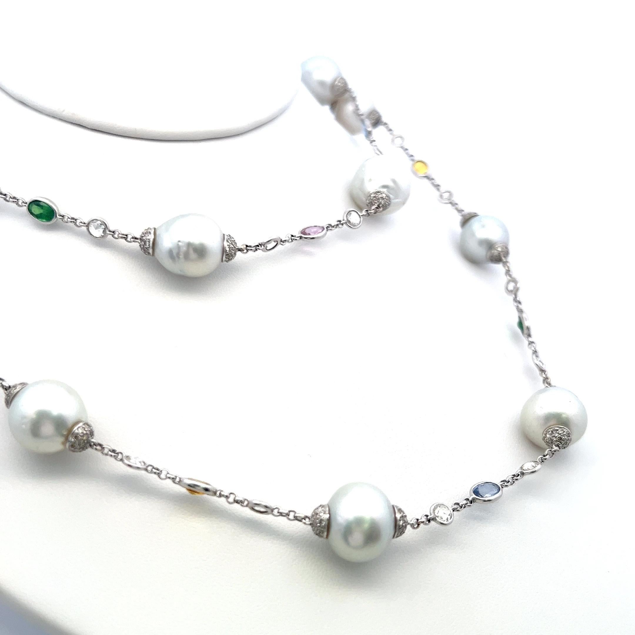 6.72 Carat Rose Cut and Round Diamond 12.5-14.5MM Pearl 18K WG Station Necklace In Good Condition For Sale In New York, NY