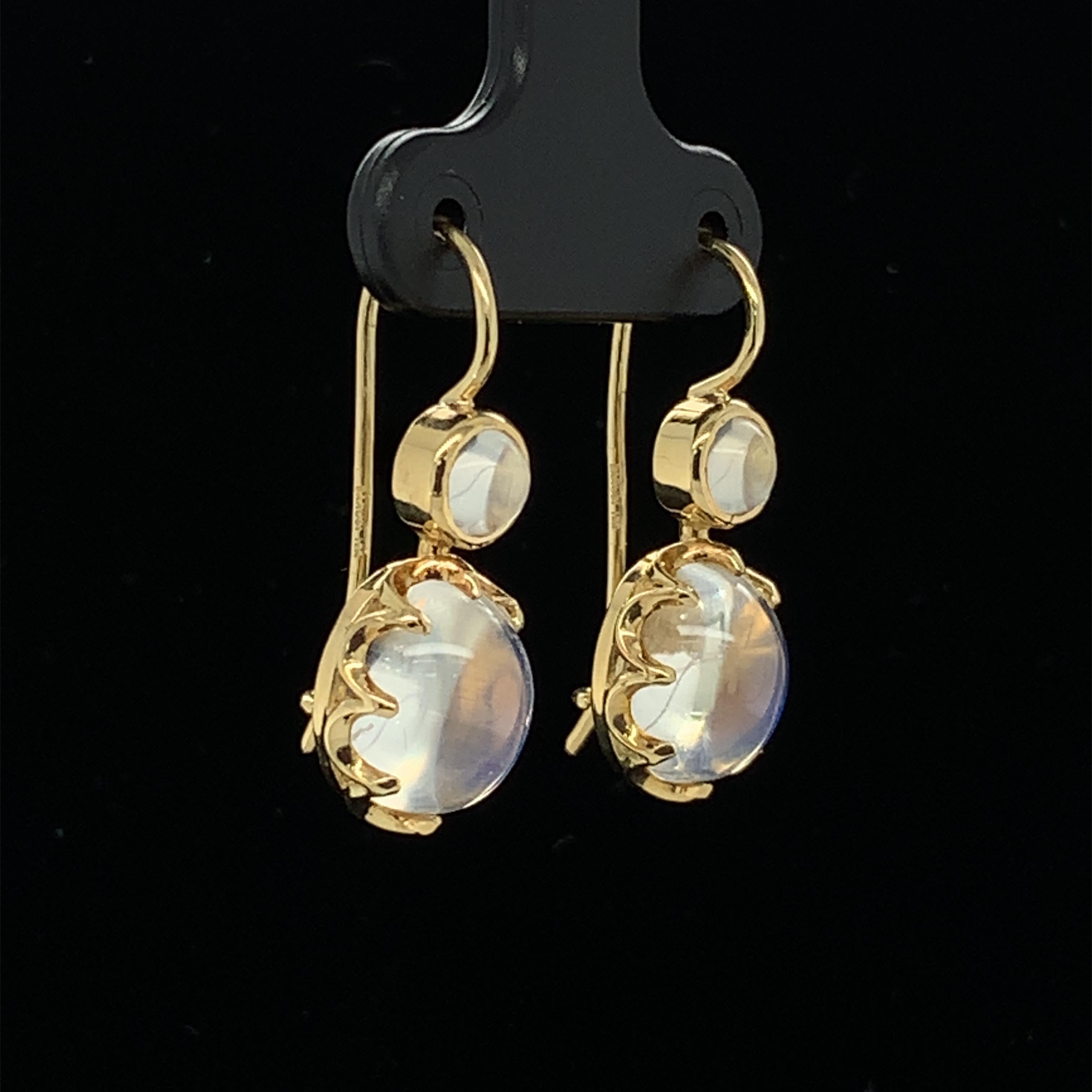 6.74 ct. t.w. Moonstone Oval, Round Cabochon, Yellow Gold Wire Drop Earrings In New Condition In Los Angeles, CA