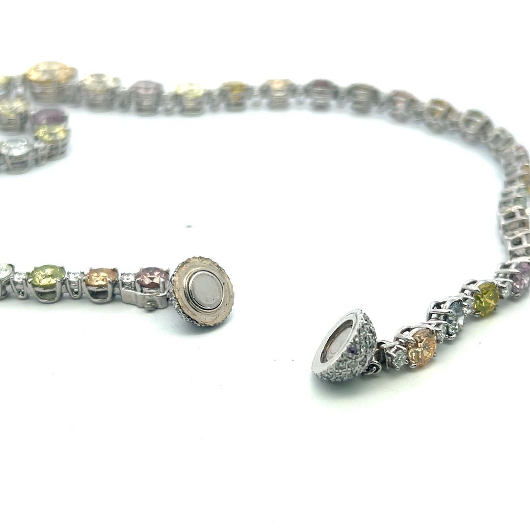 67,49 Carati Collana Riviera in platino con diamanti tondi, brillanti e multicolore in vendita 1