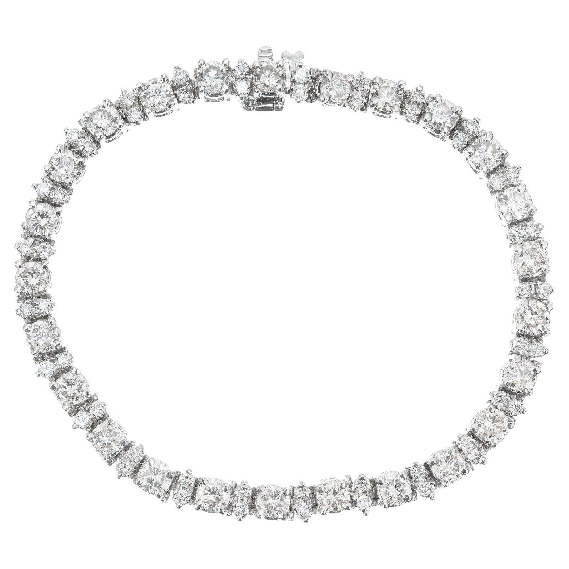 Bracelet tennis à charnières en or blanc 14 carats avec diamants de 6,75 carats en vente