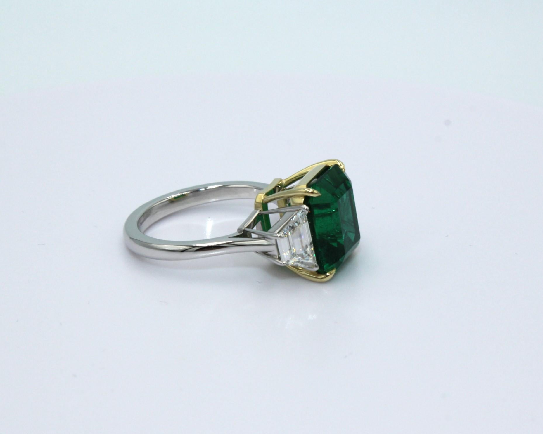 6.75 Carat Emerald & Diamond Ring  For Sale 1