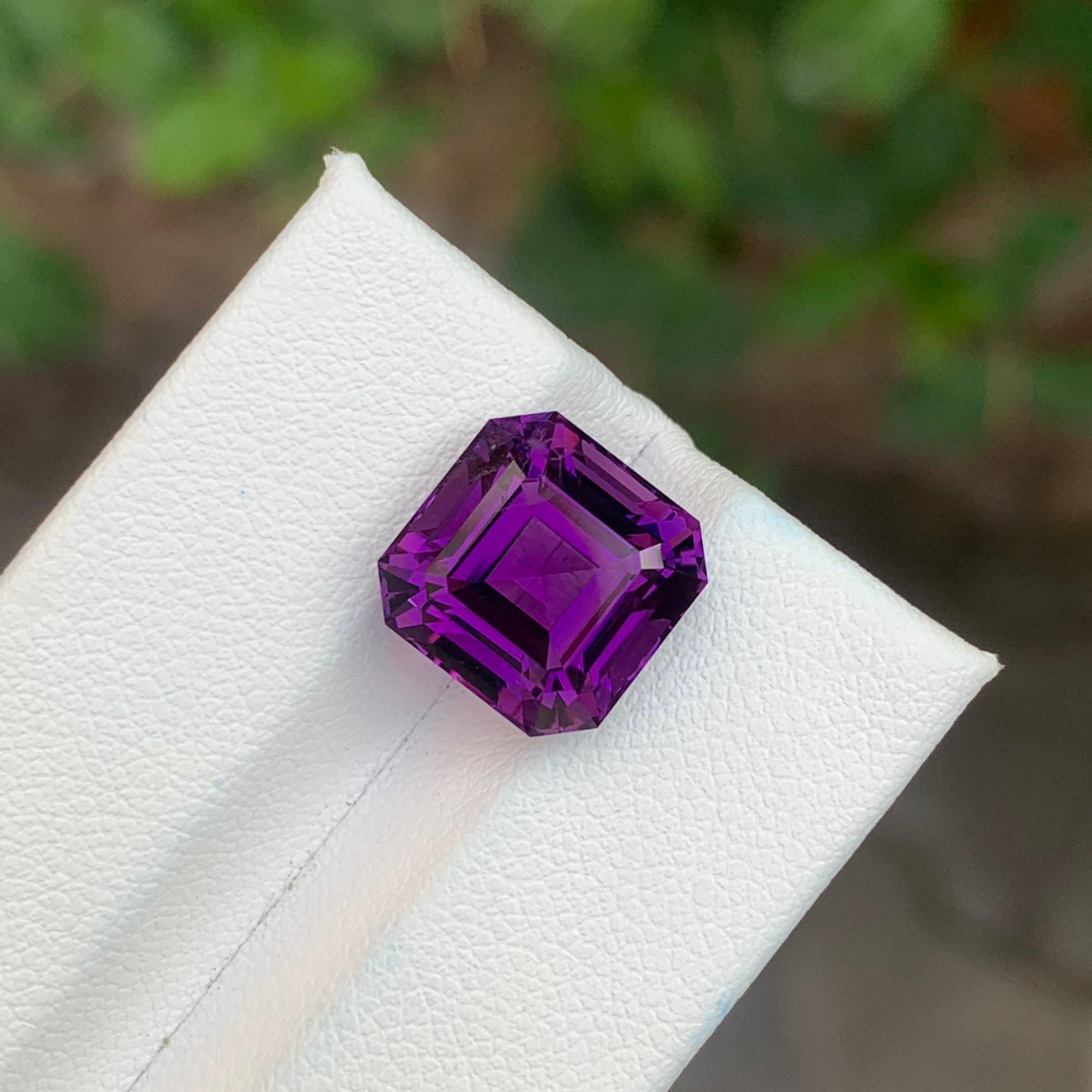 6.75 Carat Natural Loose Amethyst Octagon Shape Gemstone (Améthyste en vrac en forme d'octogone) en vente 4