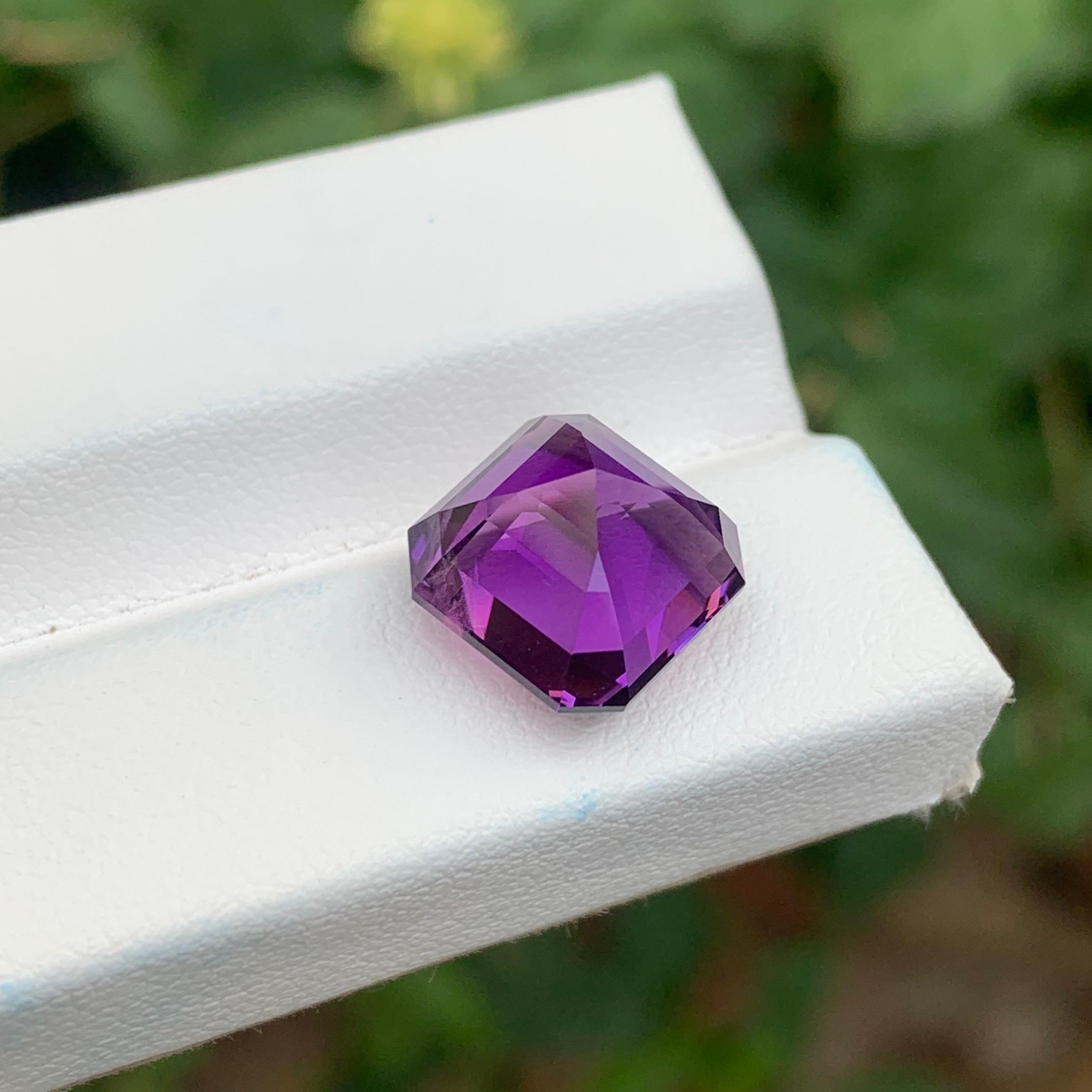 6.75 Carat Natural Loose Amethyst Octagon Shape Gemstone (Améthyste en vrac en forme d'octogone) en vente 5