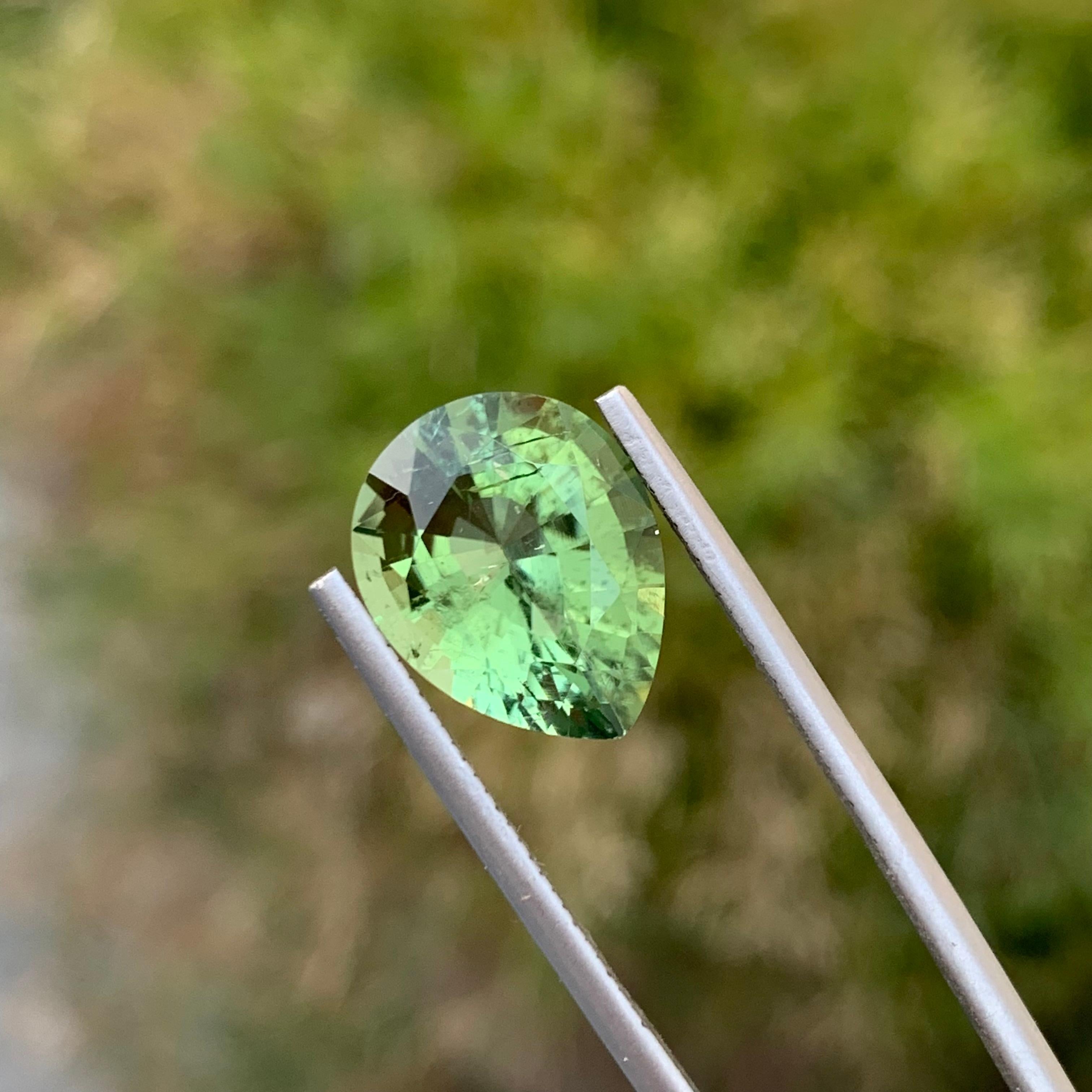 6.75 Carat Natural Loose Mint Green Tourmaline Pear Shape Gem From Afghanistan en vente 2