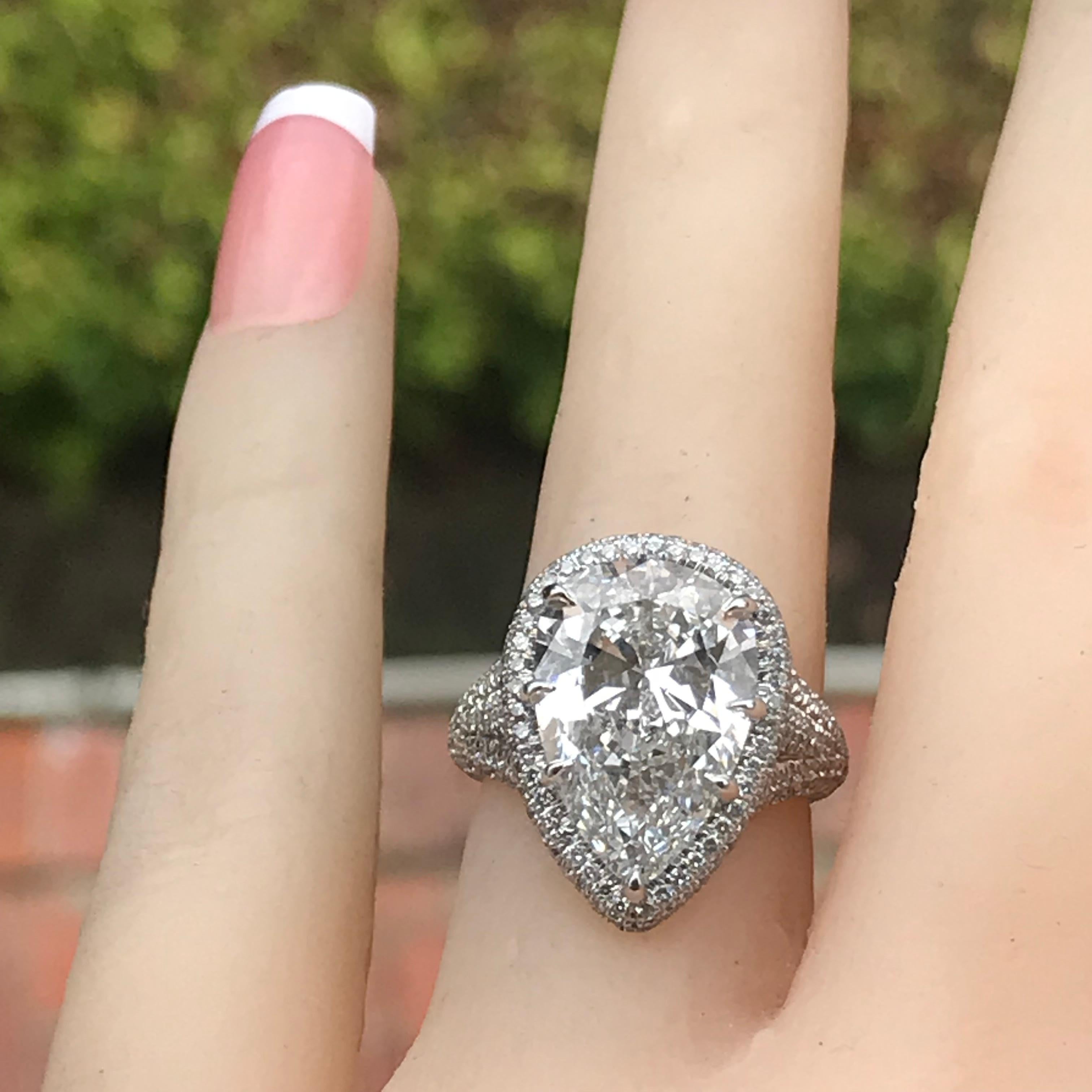 6,75 Karat birnenförmiger Verlobungsring G SI2, GIA-zertifiziert in Platin-Halo gefasst im Angebot 9