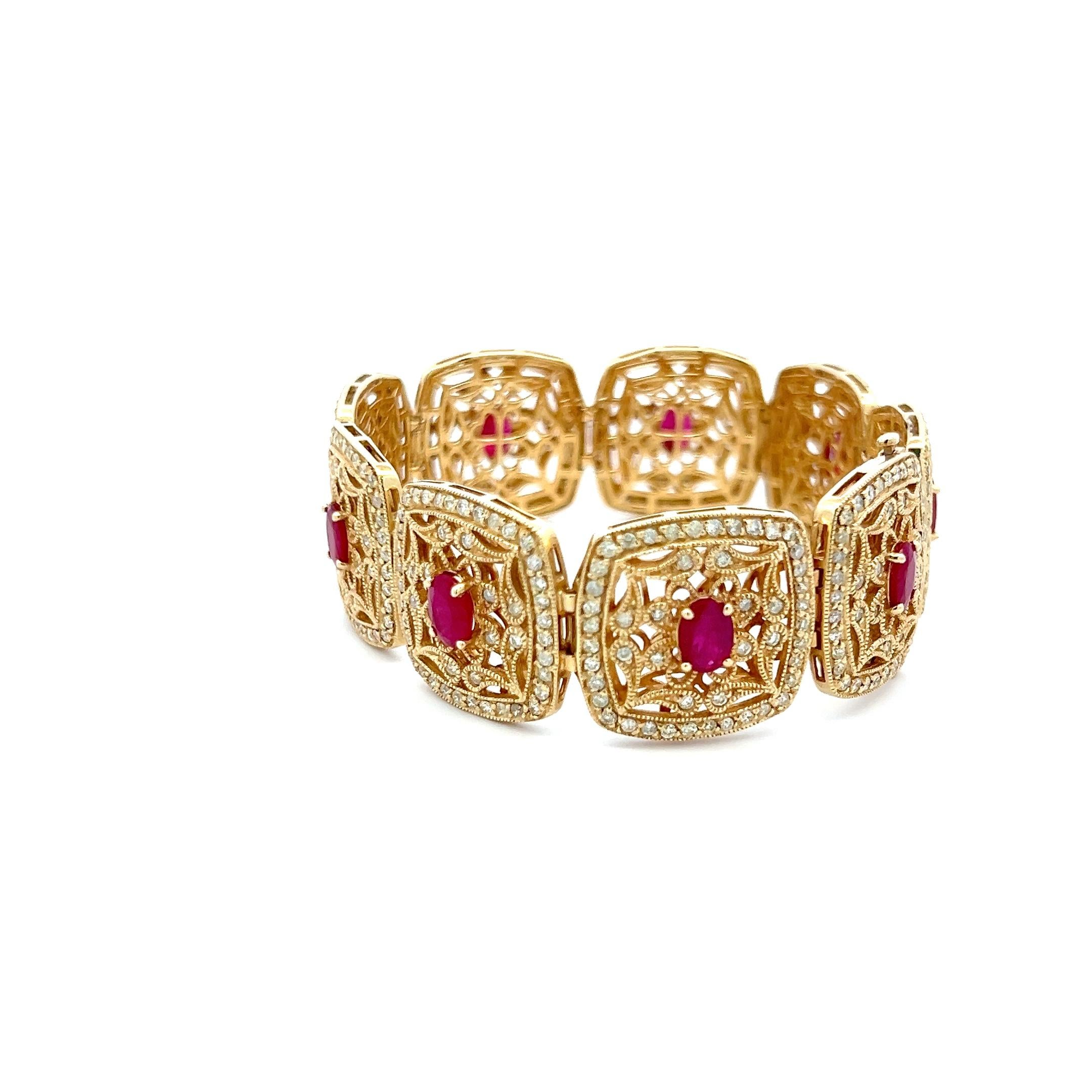 Taille brillant Bracelet à maillons en or jaune 14 carats avec rubis de 6,75 carats et diamants brillants ronds de 6,10 carats en vente