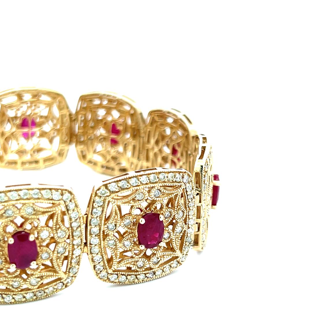 Bracelet à maillons en or jaune 14 carats avec rubis de 6,75 carats et diamants brillants ronds de 6,10 carats en vente 2
