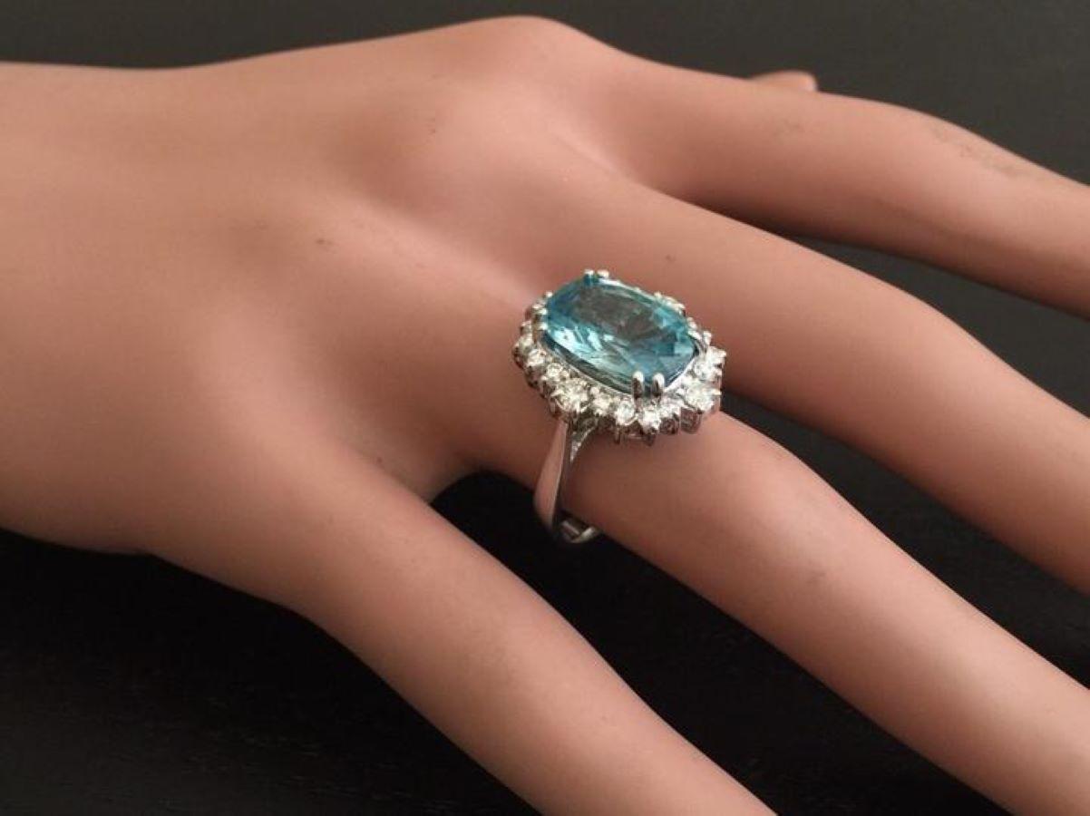 Ring aus 14 Karat massivem Weißgold mit 6,75 Karat natürlichem, sehr schönem Zirkon und Diamant im Angebot 3