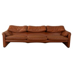 "675 MARALUNGA" Sofa, Vico Magistretti, Cassina