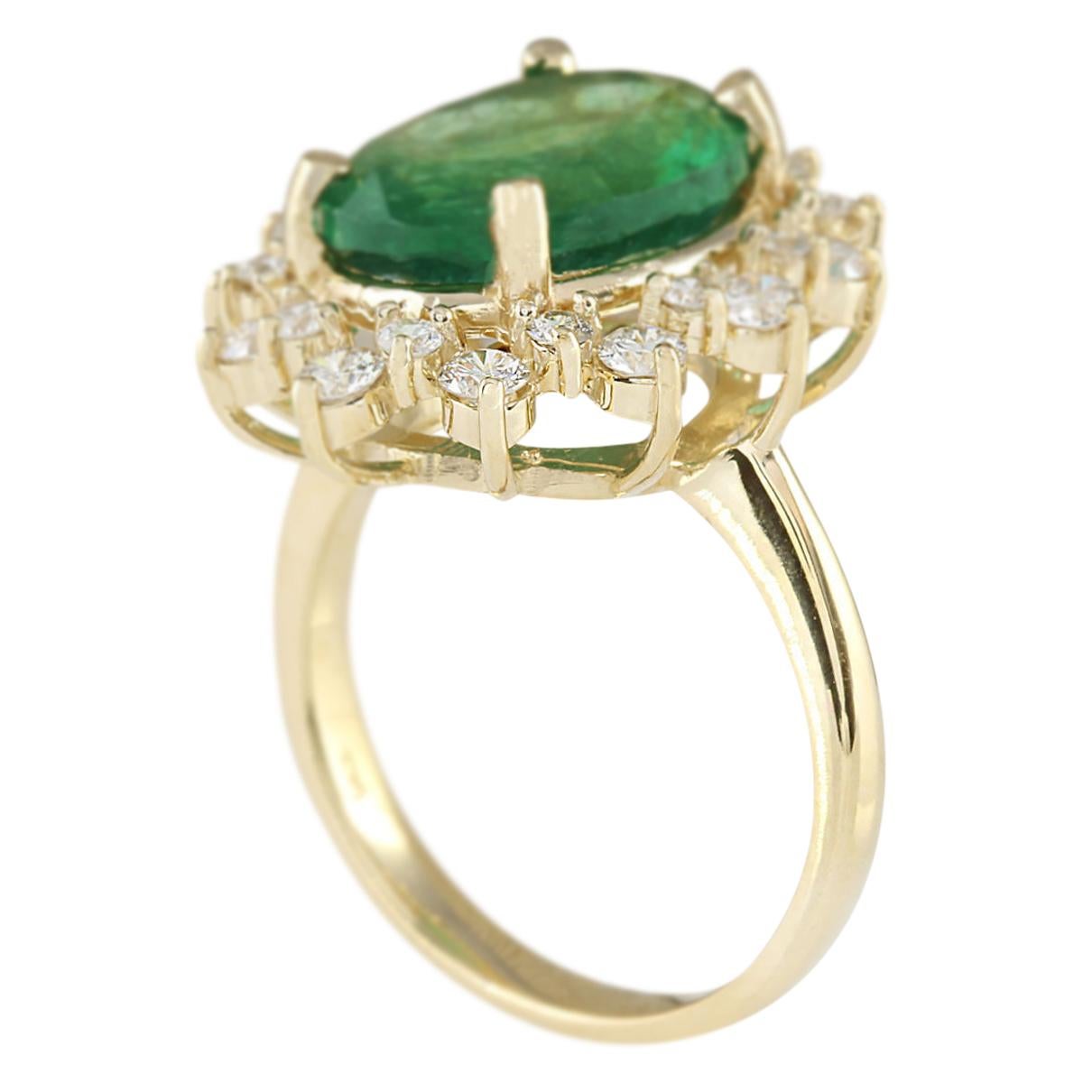 6.77 Carat  Emerald 18 Karat Yellow Gold Diamond Ring In New Condition For Sale In Los Angeles, CA