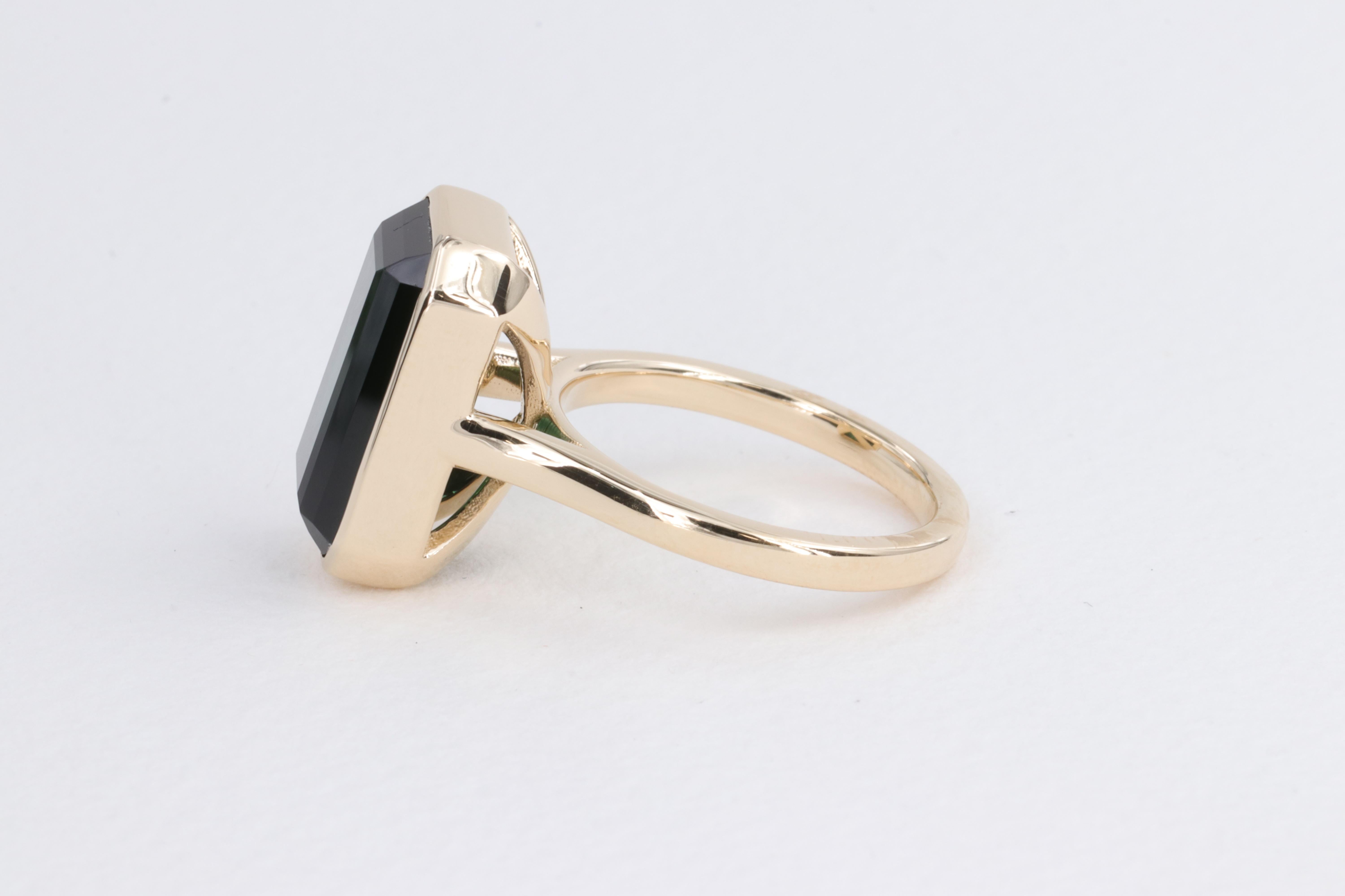 6.78 Carat Green Tourmaline Emerald Cut Bezel Set Yellow Gold Ring For Sale 3