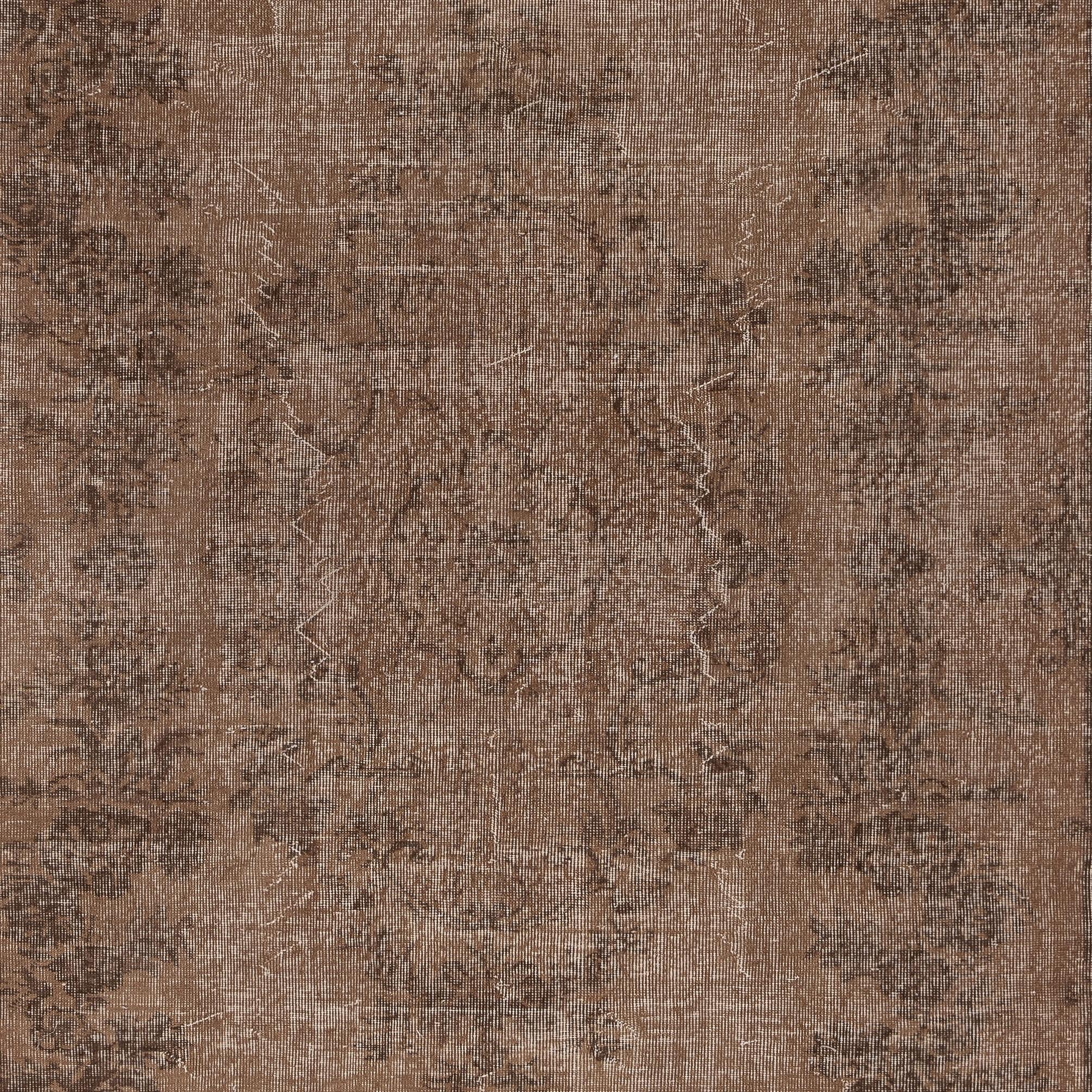 6.7x10 Ft Vintage Handmade Turkish Rug Overdyed in Braun für moderne Interieurs (Türkisch) im Angebot