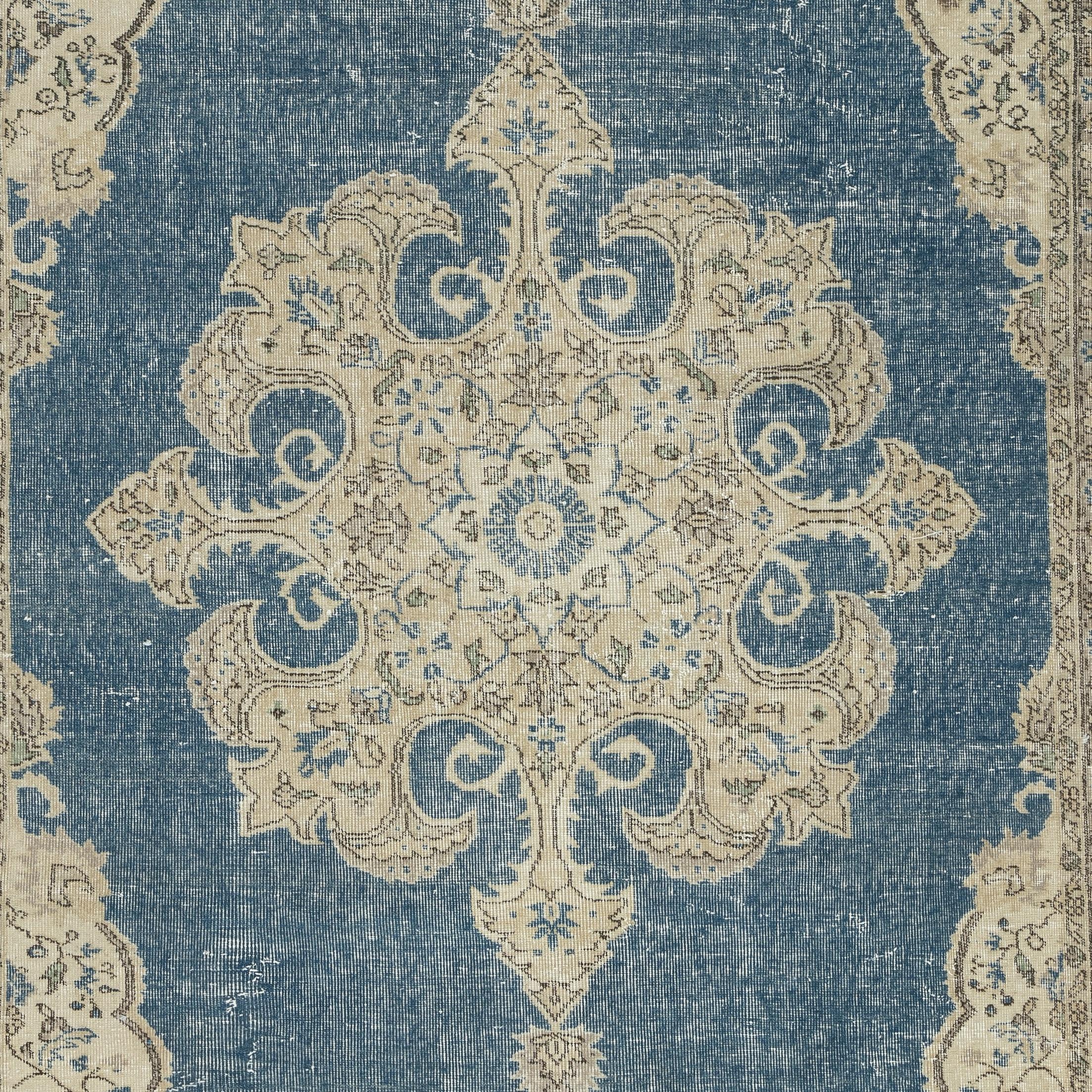 6.7x10 Ft Vintage Türkischer Teppich. Handgeknüpfter Wollteppich mit Medaillonmotiv im Zustand „Gut“ im Angebot in Spring Valley, NY