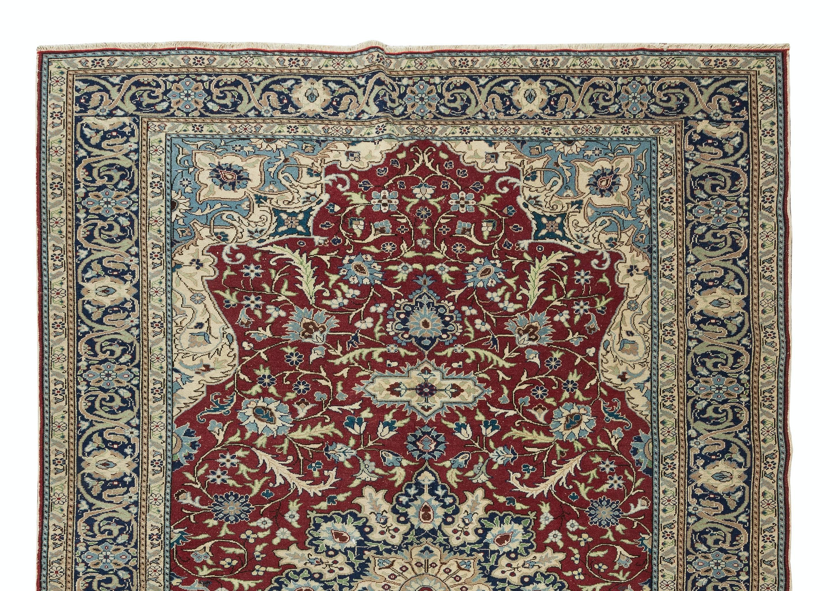 Hand-Woven  6.7x10.2 Ft Handmade Turkish Rug with Medallion Design, All Wool & Natural Dyes For Sale